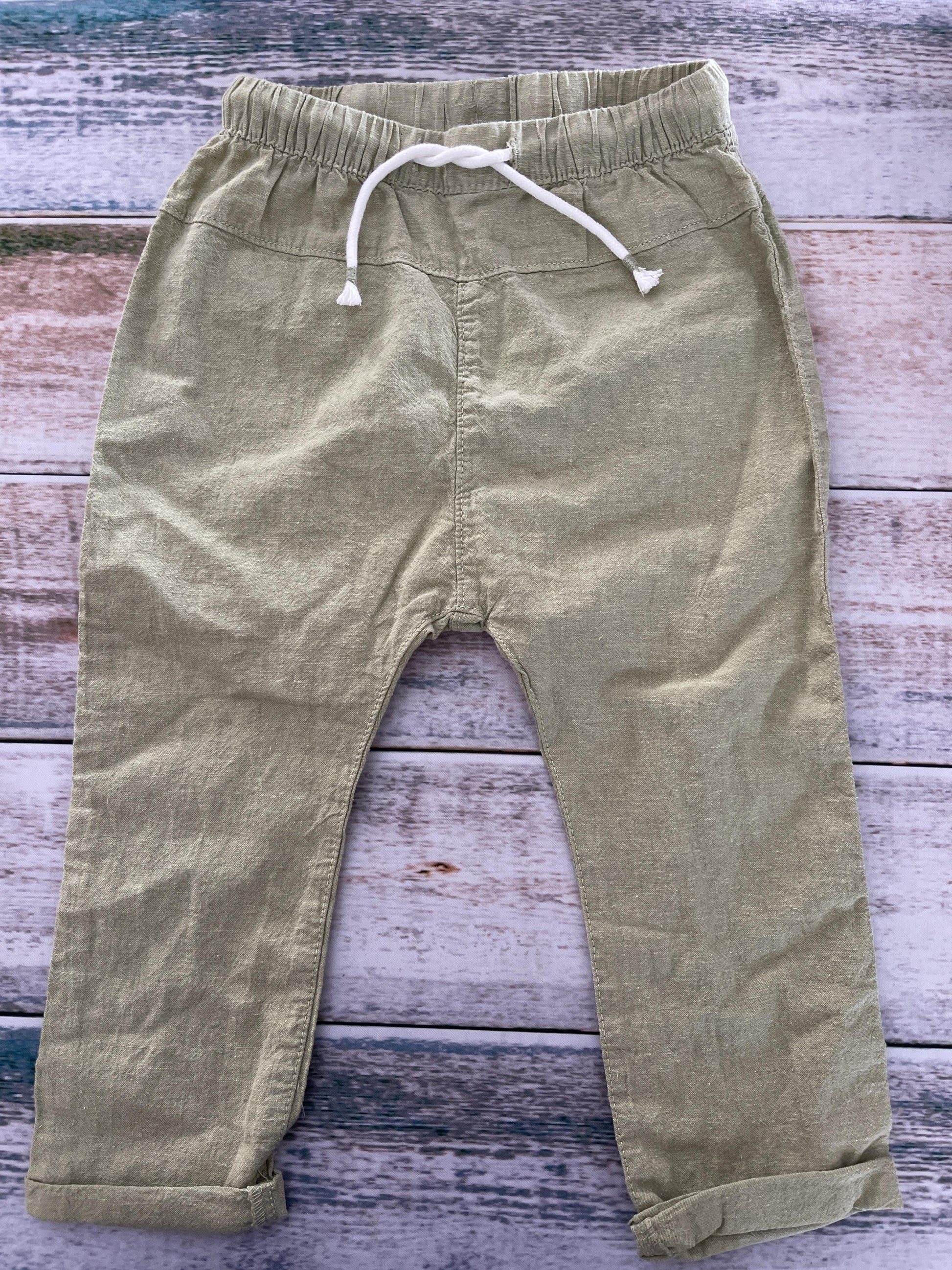 H&M Unisex light green Pants Size: 3T light green