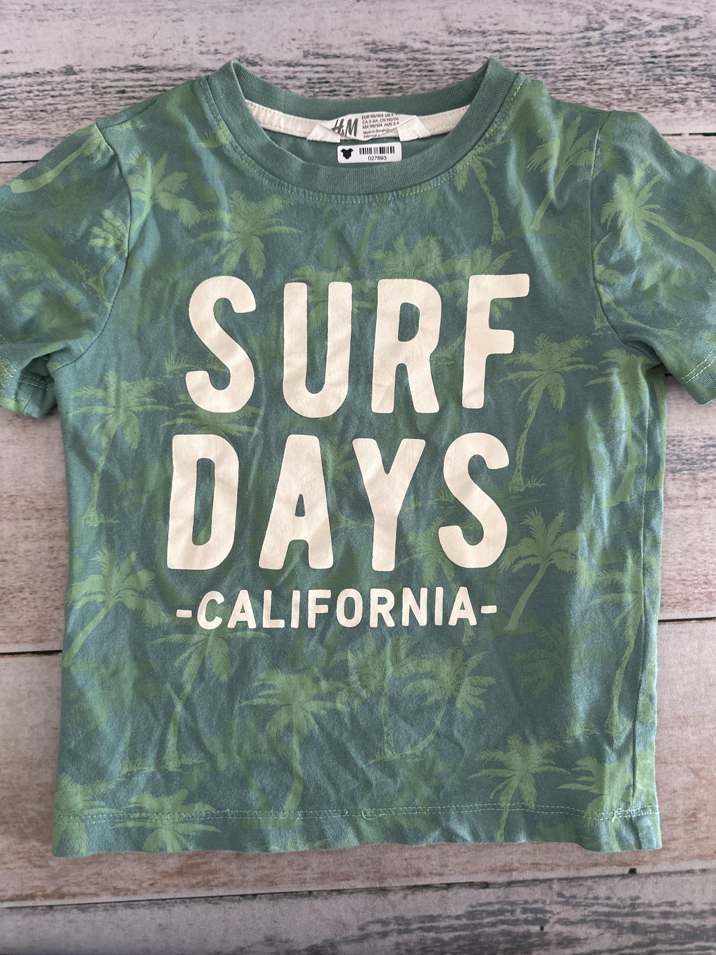 H&M Unisex light green T-Shirt Size: 2T light green