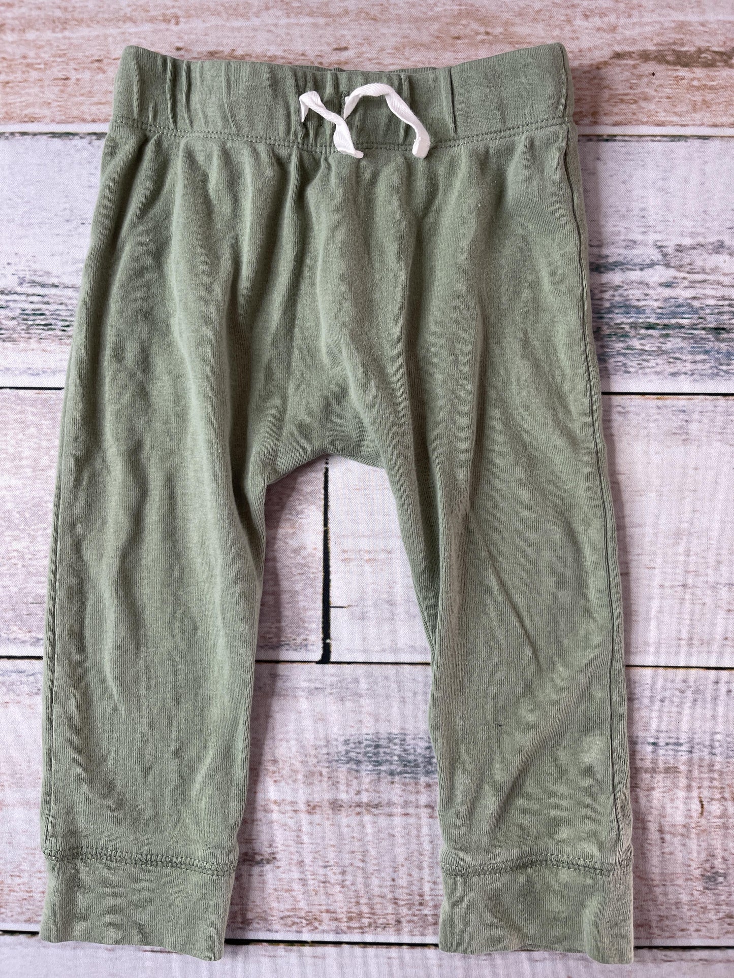 Carters Girls light green Pants Size: 12-18 months light green