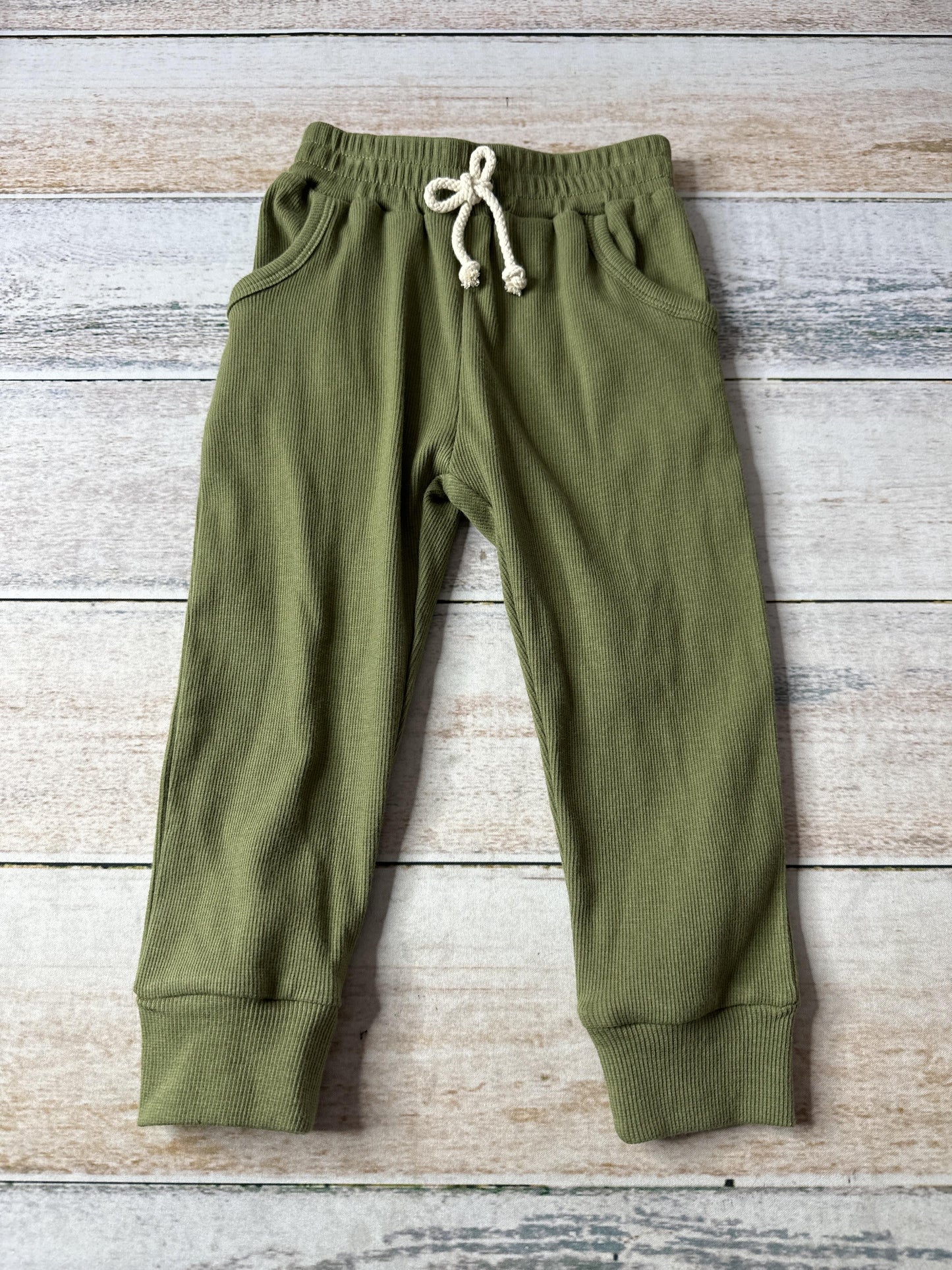 Inti Unisex light green Pants Size: 2T light green