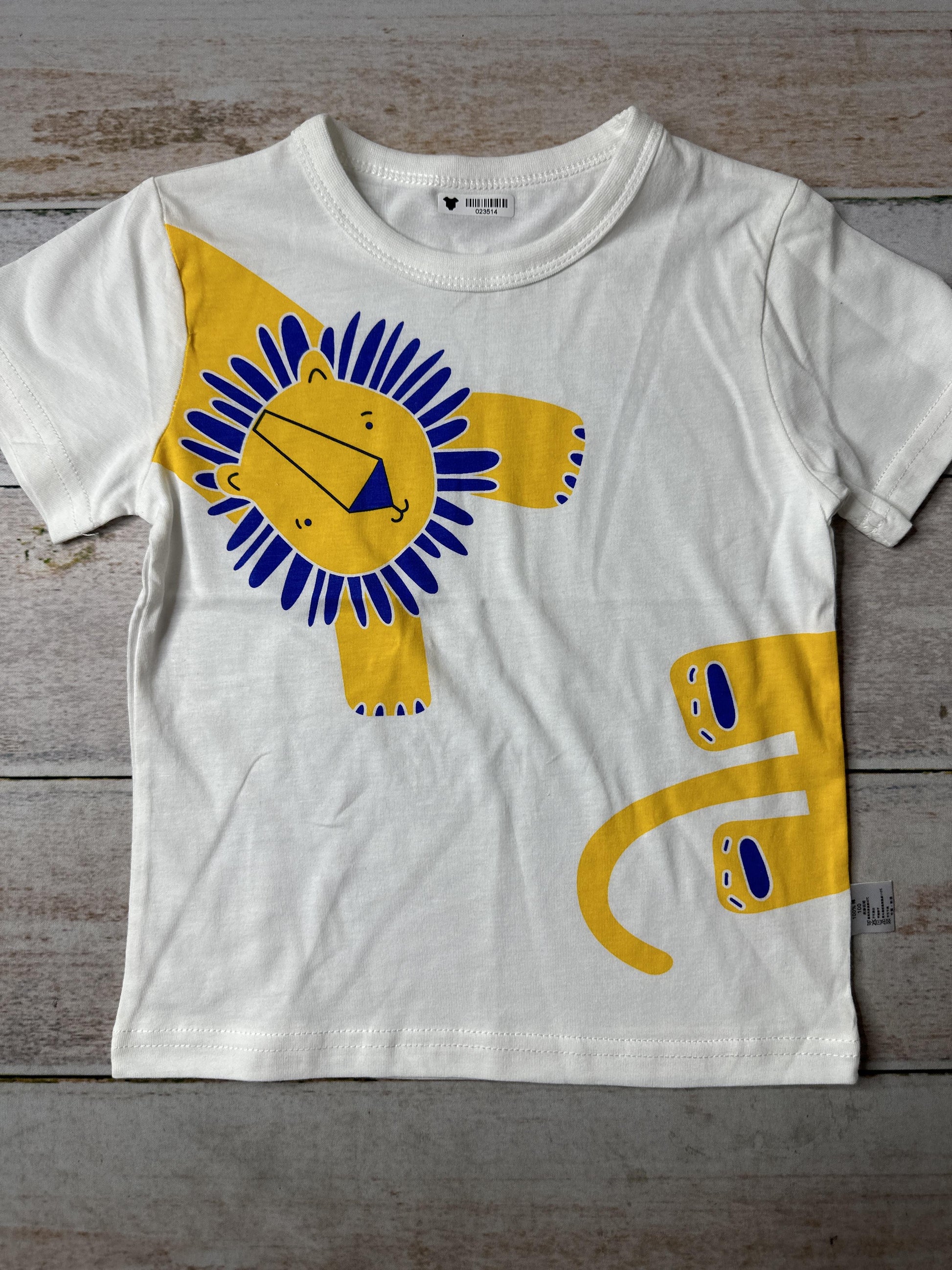 Unisex lions | White T-Shirt Size: 3T lions | White