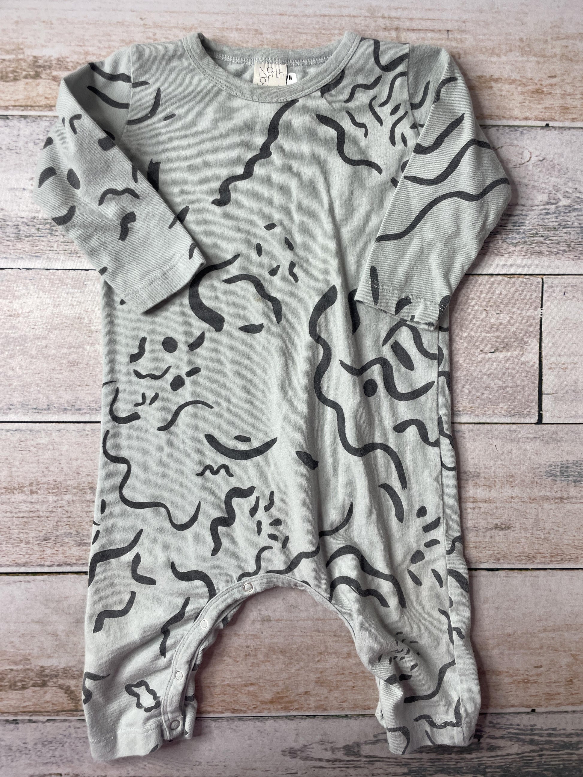 North of West Boys Mint | Pattern Long Sleeve Outfit Size: 12-18 months Mint | Pattern