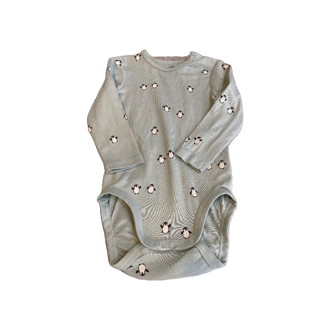 H&M Unisex Mint | Penguins Onesie Size: 9 months Mint | Penguins