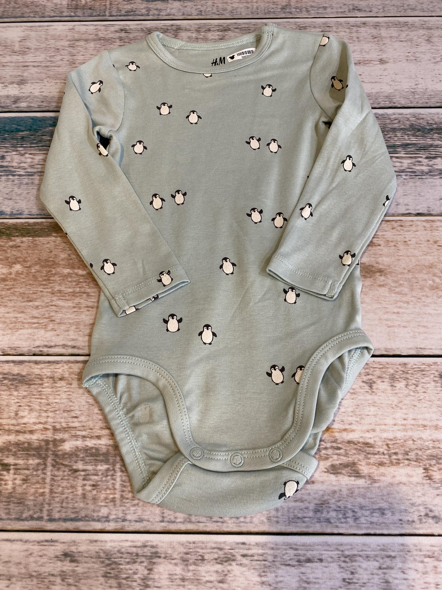 H&M Unisex Mint | Penguins Onesie Size: 12 months Mint | Penguins