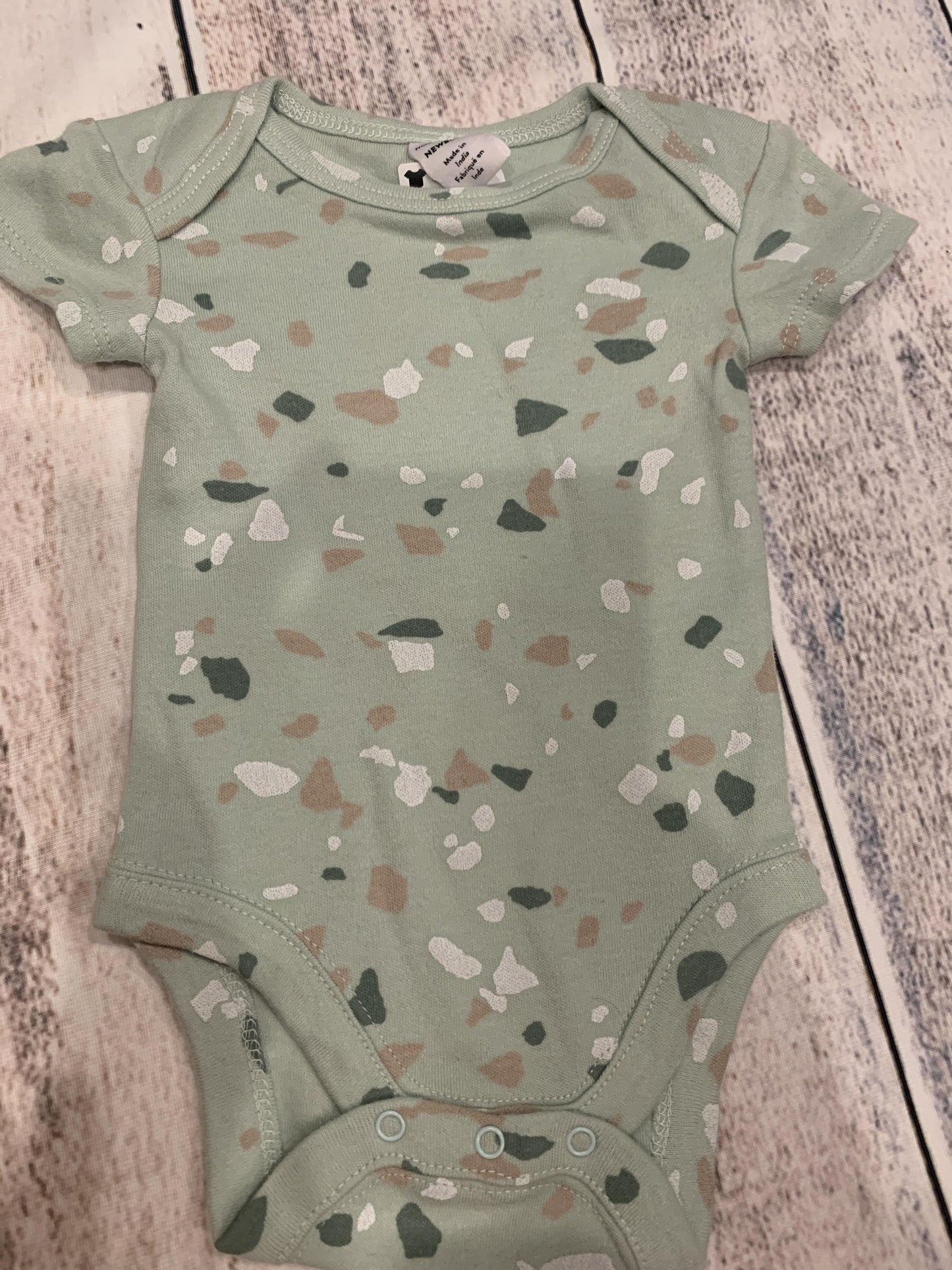 Nordstrom Unisex Mint | Terrazo Onesie Size: Newborn Mint | Terrazo