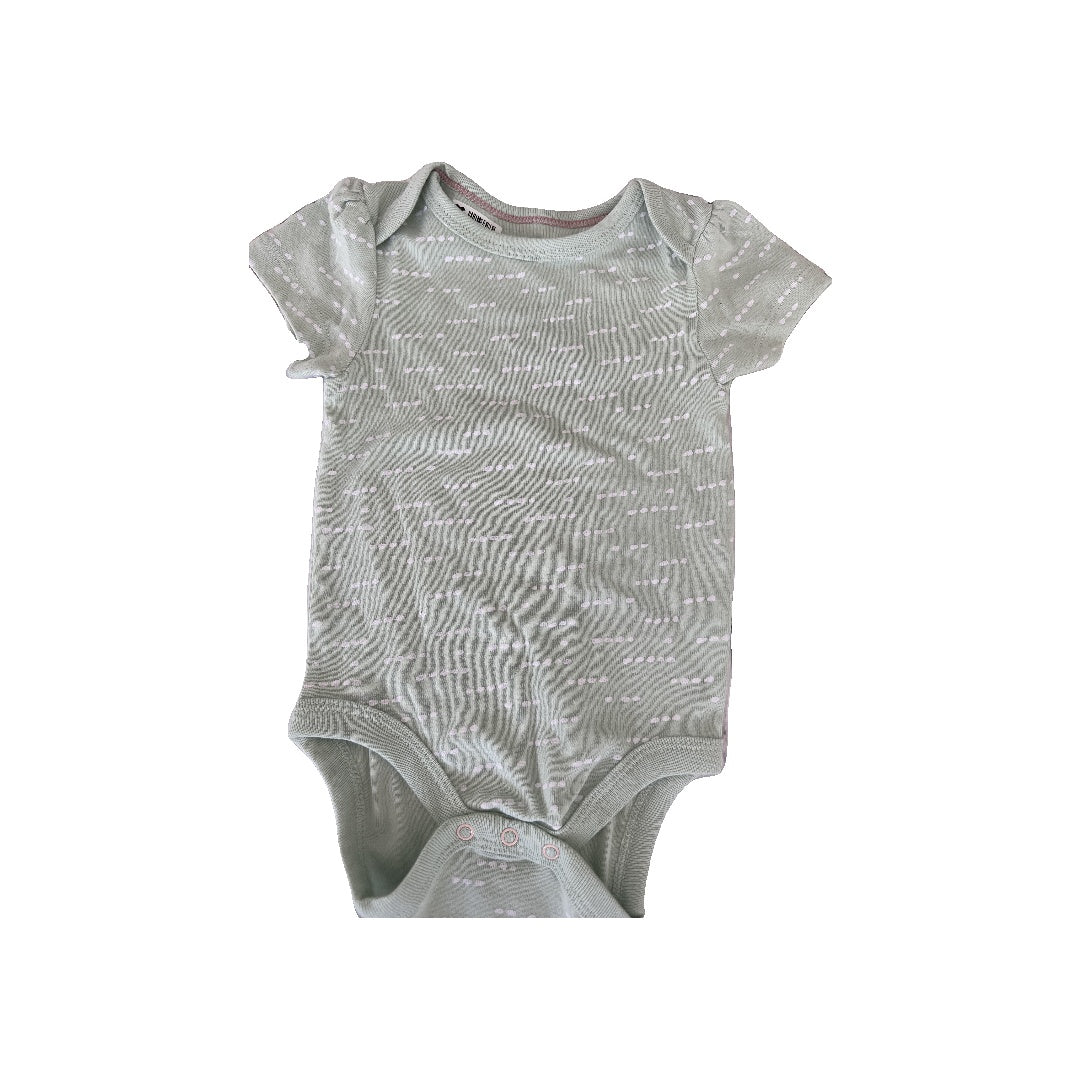 Cloud Island Unisex Mint | White | Pattern Onesie Size: 6-9 months Mint | White | Pattern
