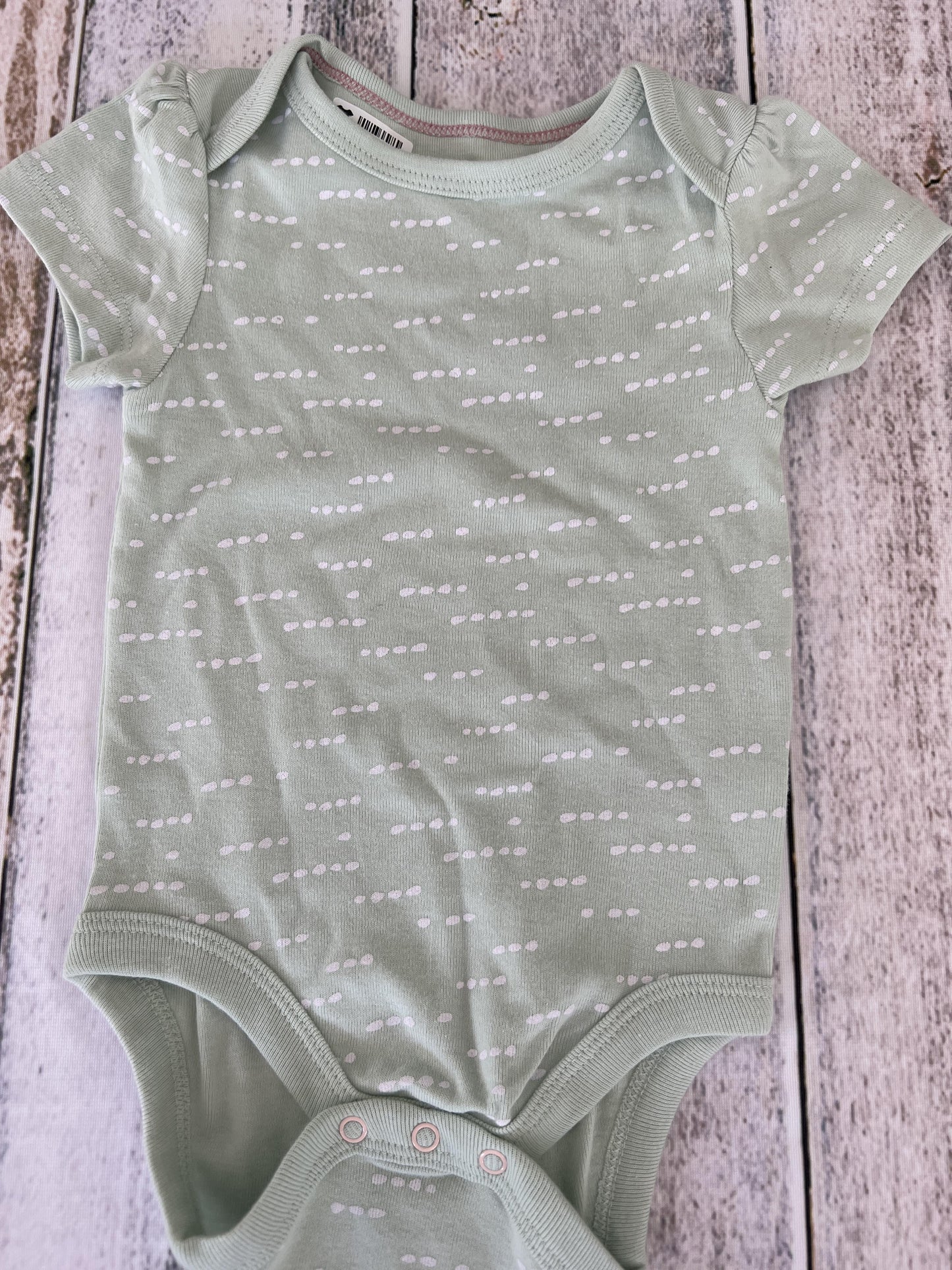 Cloud Island Unisex Mint | White | Pattern Onesie Size: 6-9 months Mint | White | Pattern