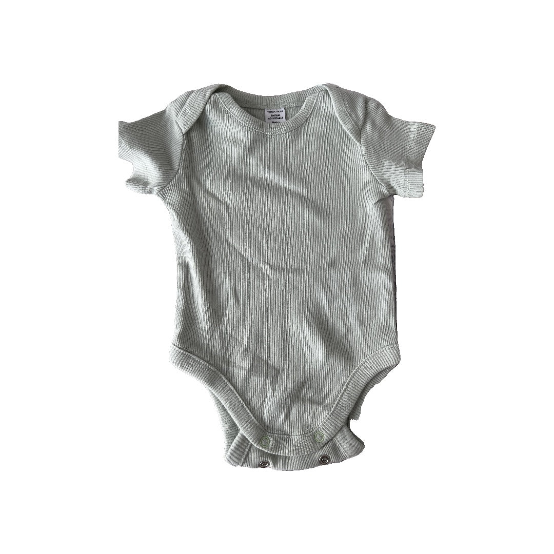 Nordstrom Unisex Mint Onesie Size: 3-6 months Mint