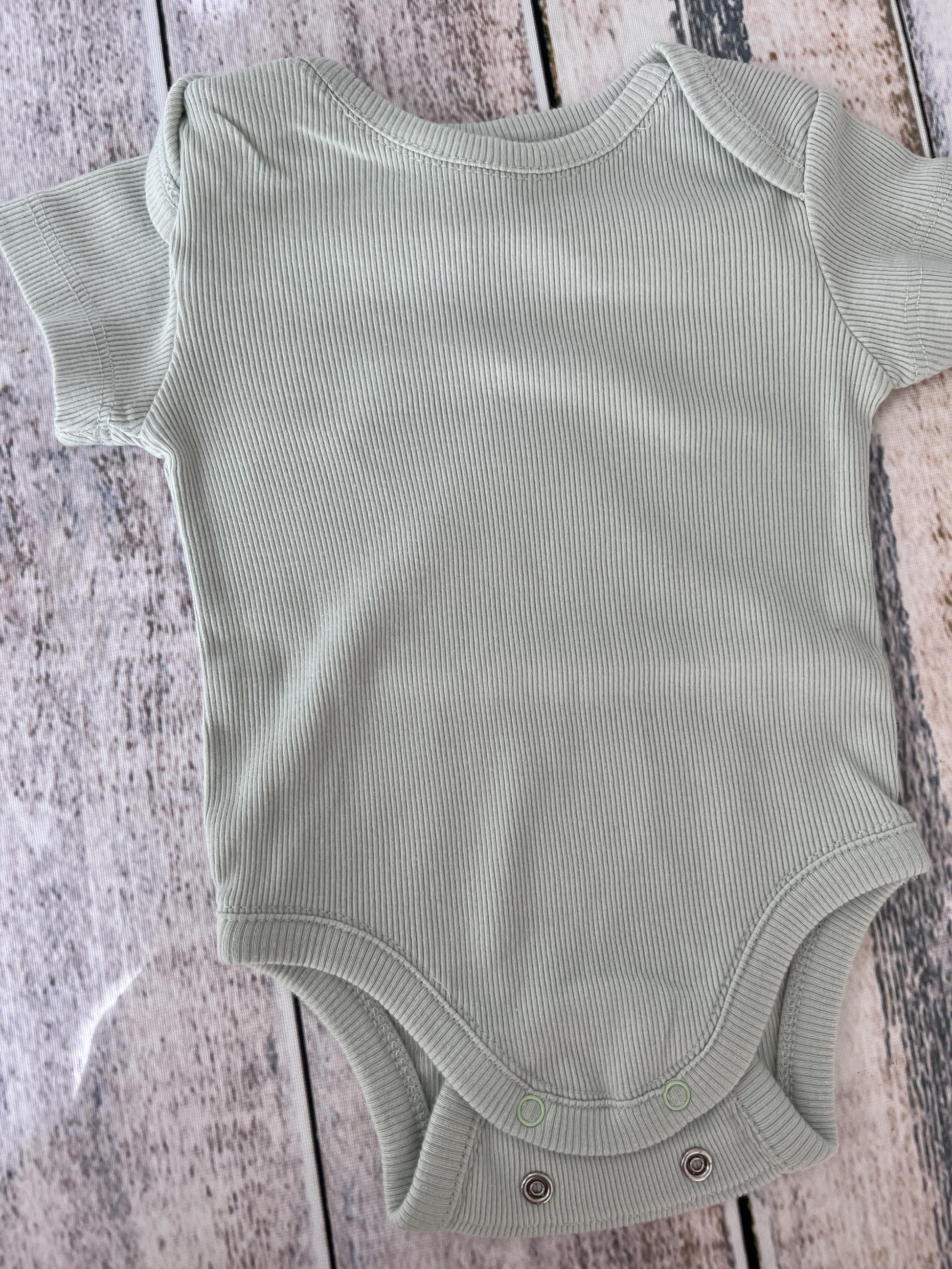 Nordstrom Unisex Mint Onesie Size: 3-6 months Mint