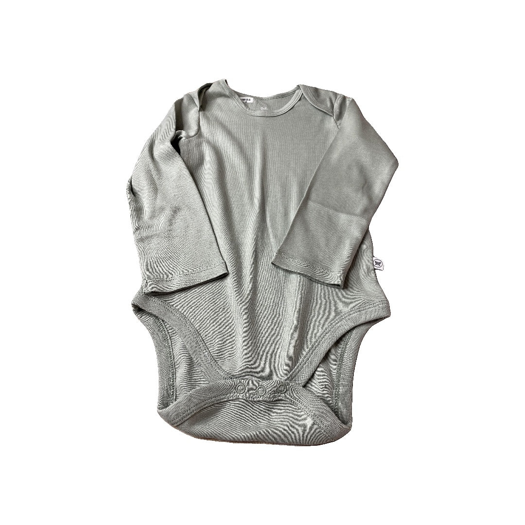 Honest co Unisex Mint Onesie Size: 18 months Mint