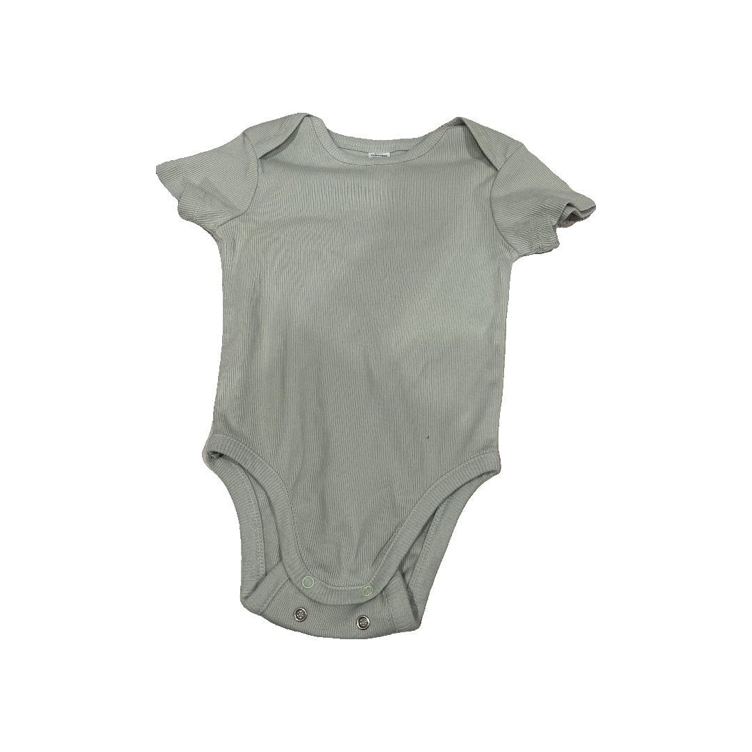 Unisex Mint Onesie Size: 18-24 months Mint