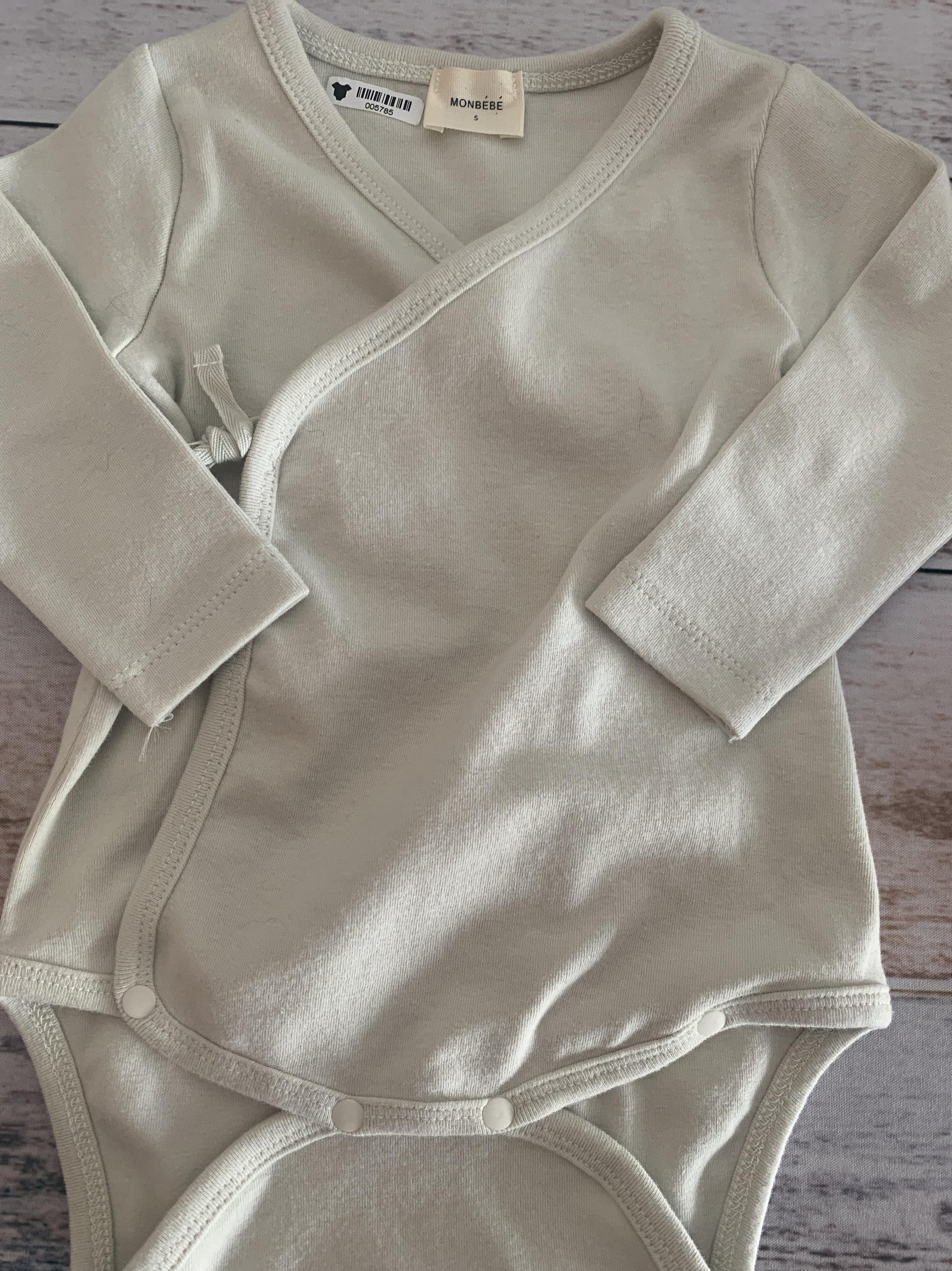 Monbebe Girls Mint Onesie Size: 3-6 months Mint