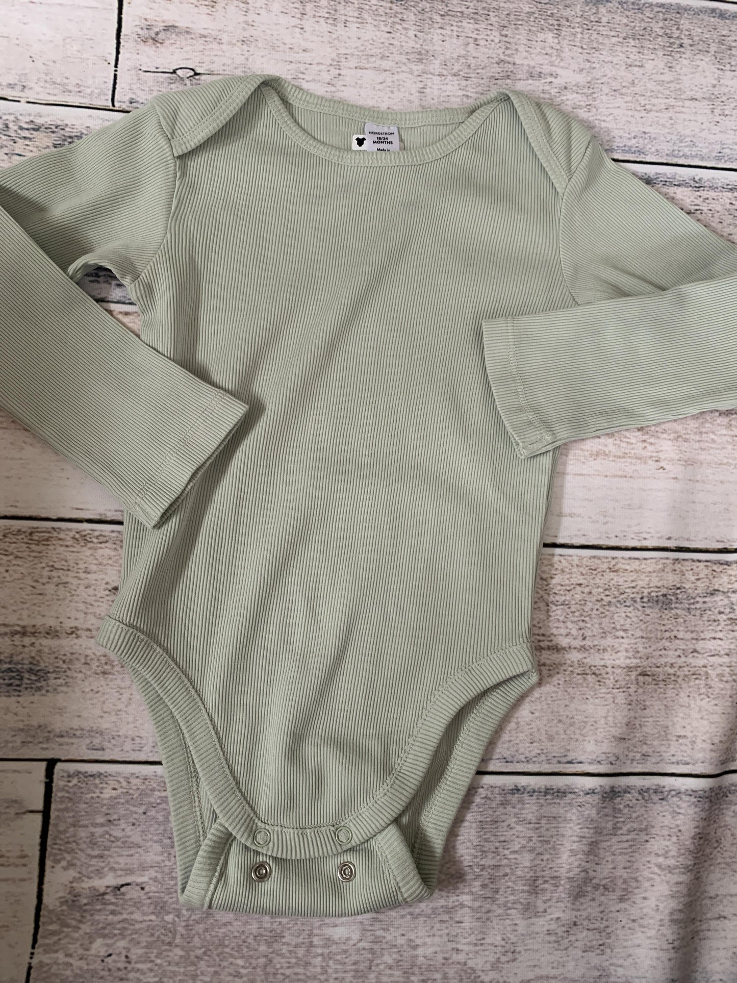 Nordstrom Unisex Mint Onesie Size: 18-24 months Mint