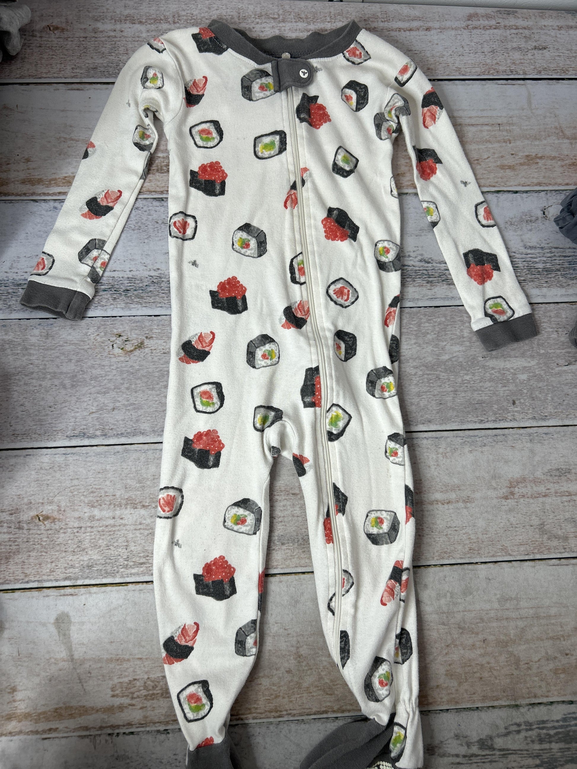 Unisex Multi Pajamas Size: 12-18 months Multi