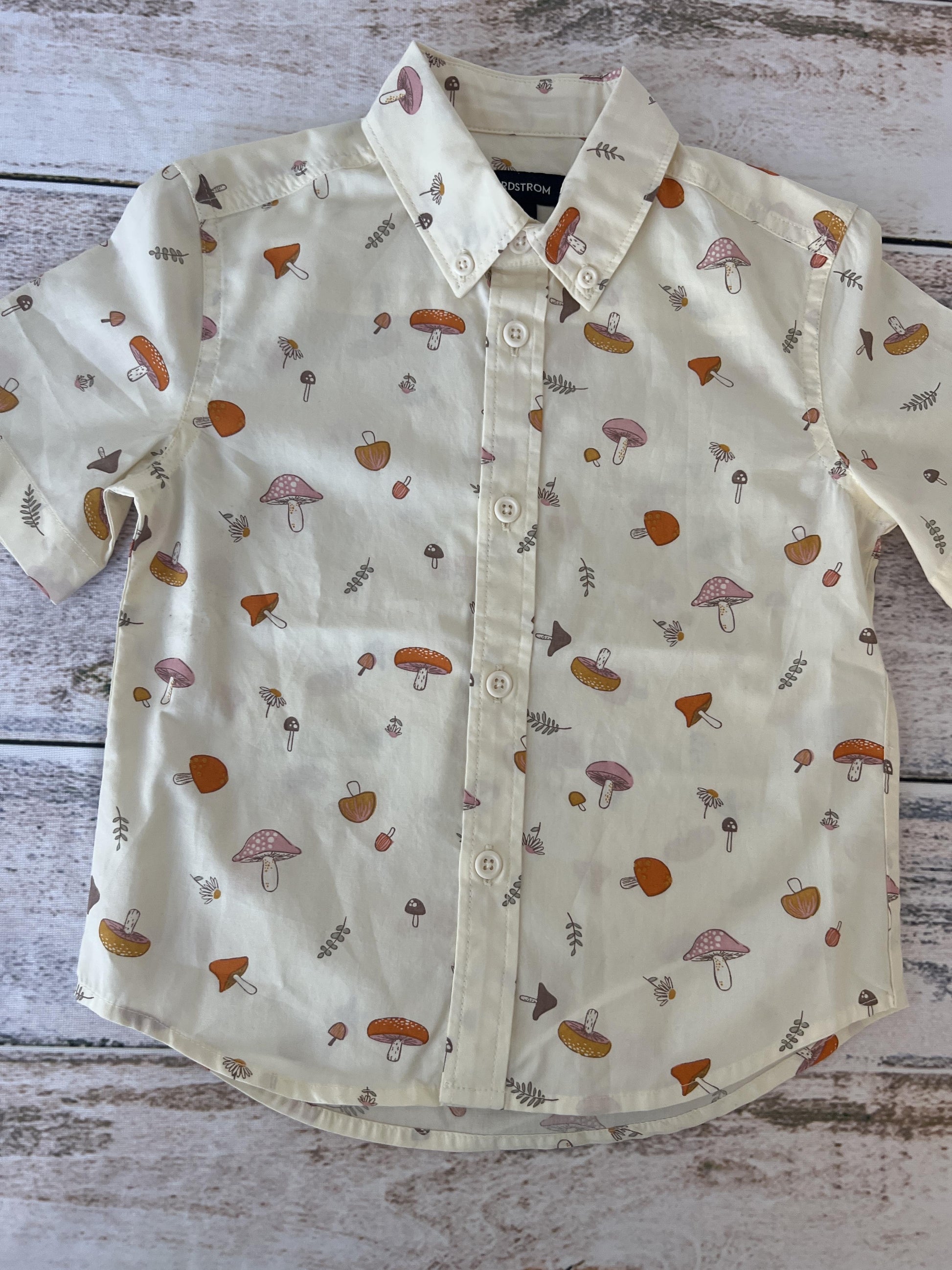 Nordstrom Boys Mushrooms | cream Button Down Short Sleeve Size: 2T Mushrooms | cream