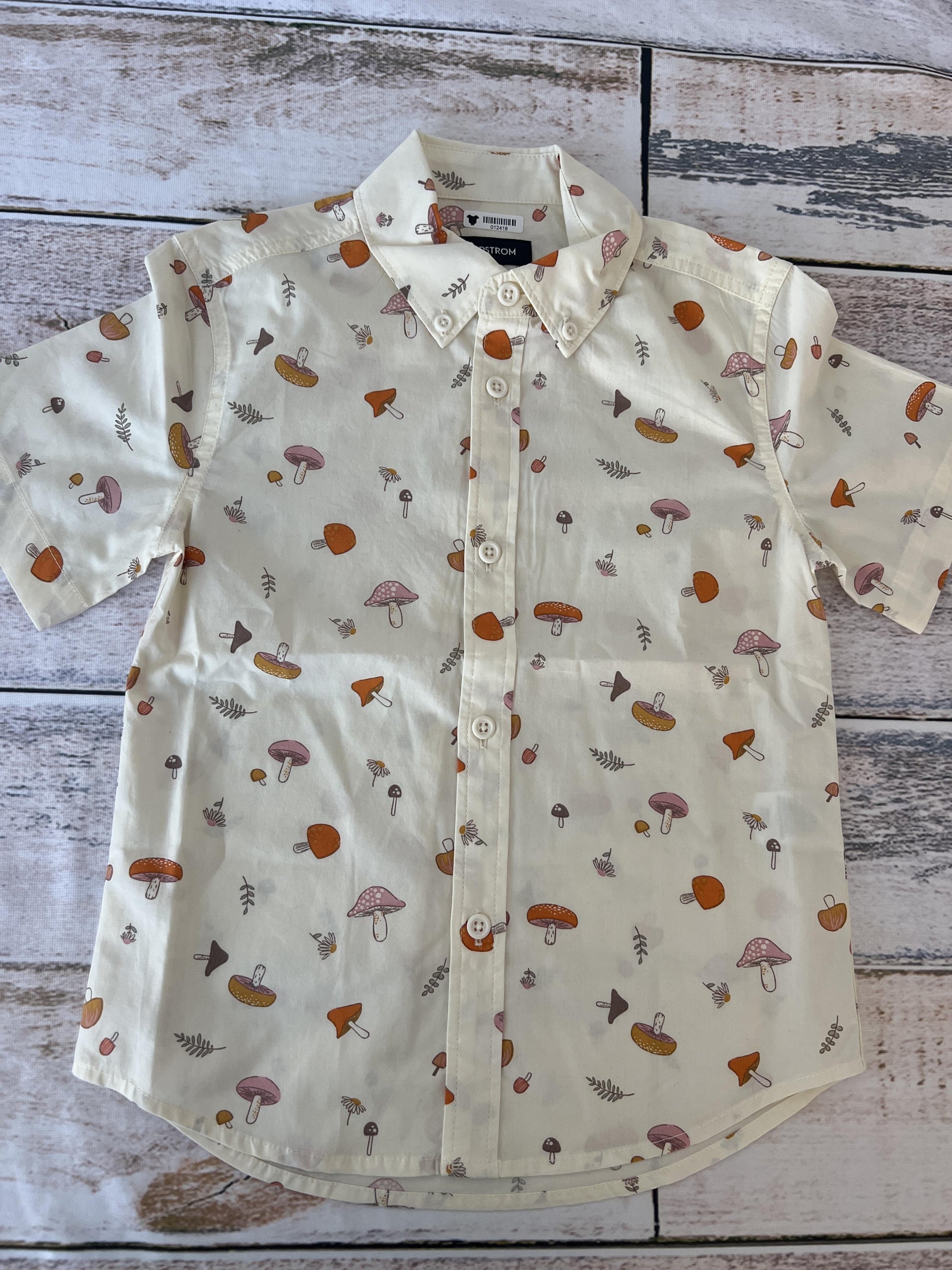 Nordstrom Boys Mushrooms | cream Button Down Short Sleeve Size: 4T Mushrooms | cream