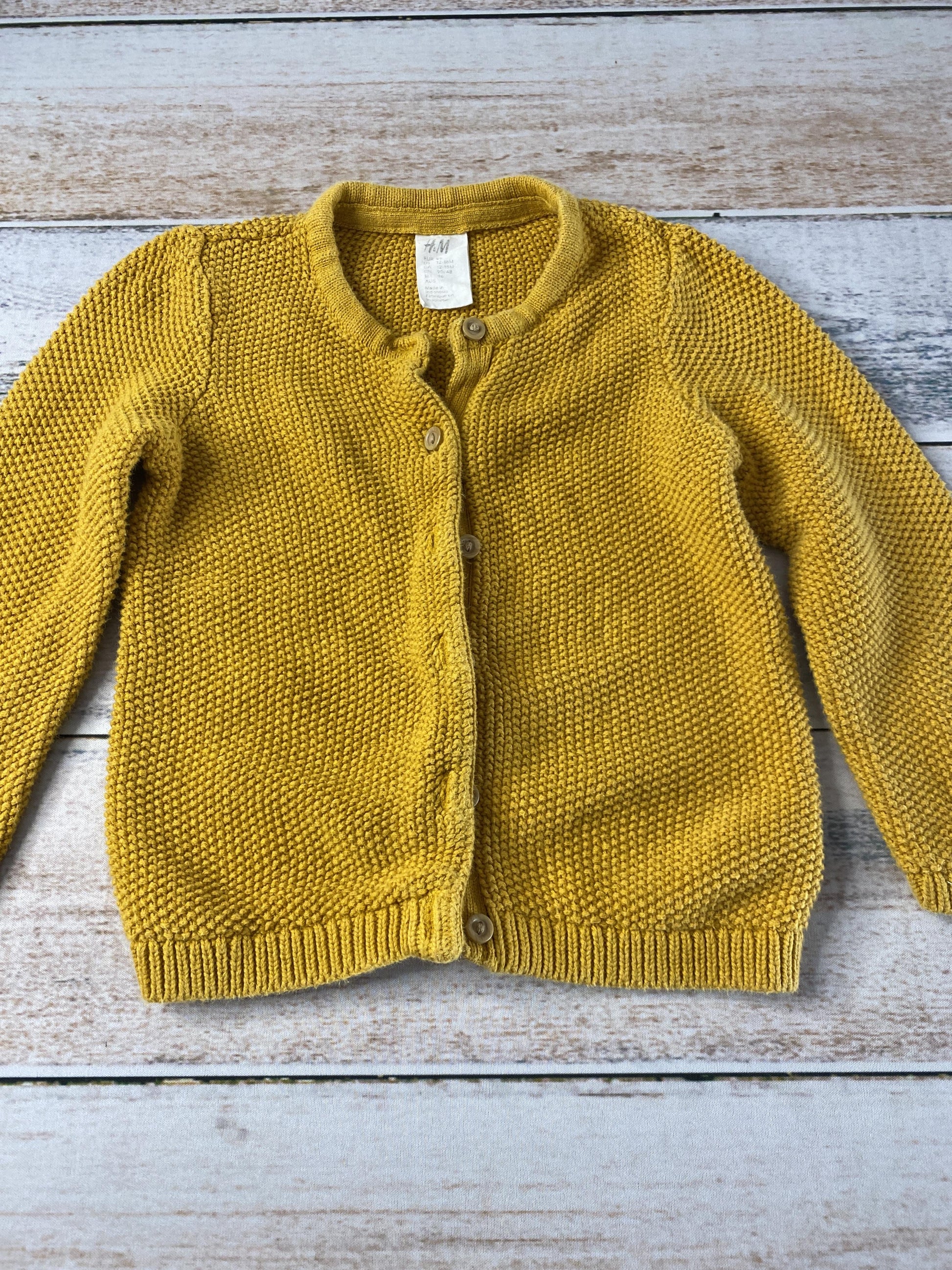 H&M Girls Mustard Sweater Size: 12-18 months Mustard