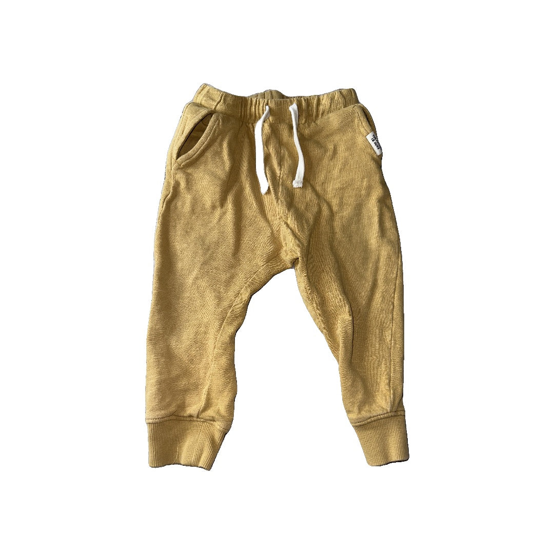 H&M Boys Mustard Pants Size: 2T Mustard