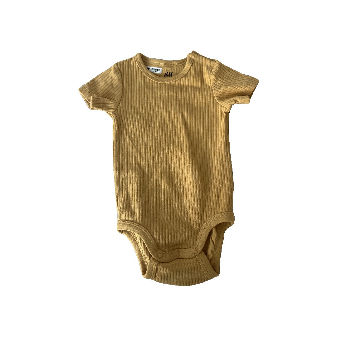 H&M Girls Mustard Onesie Size: 6 months Mustard