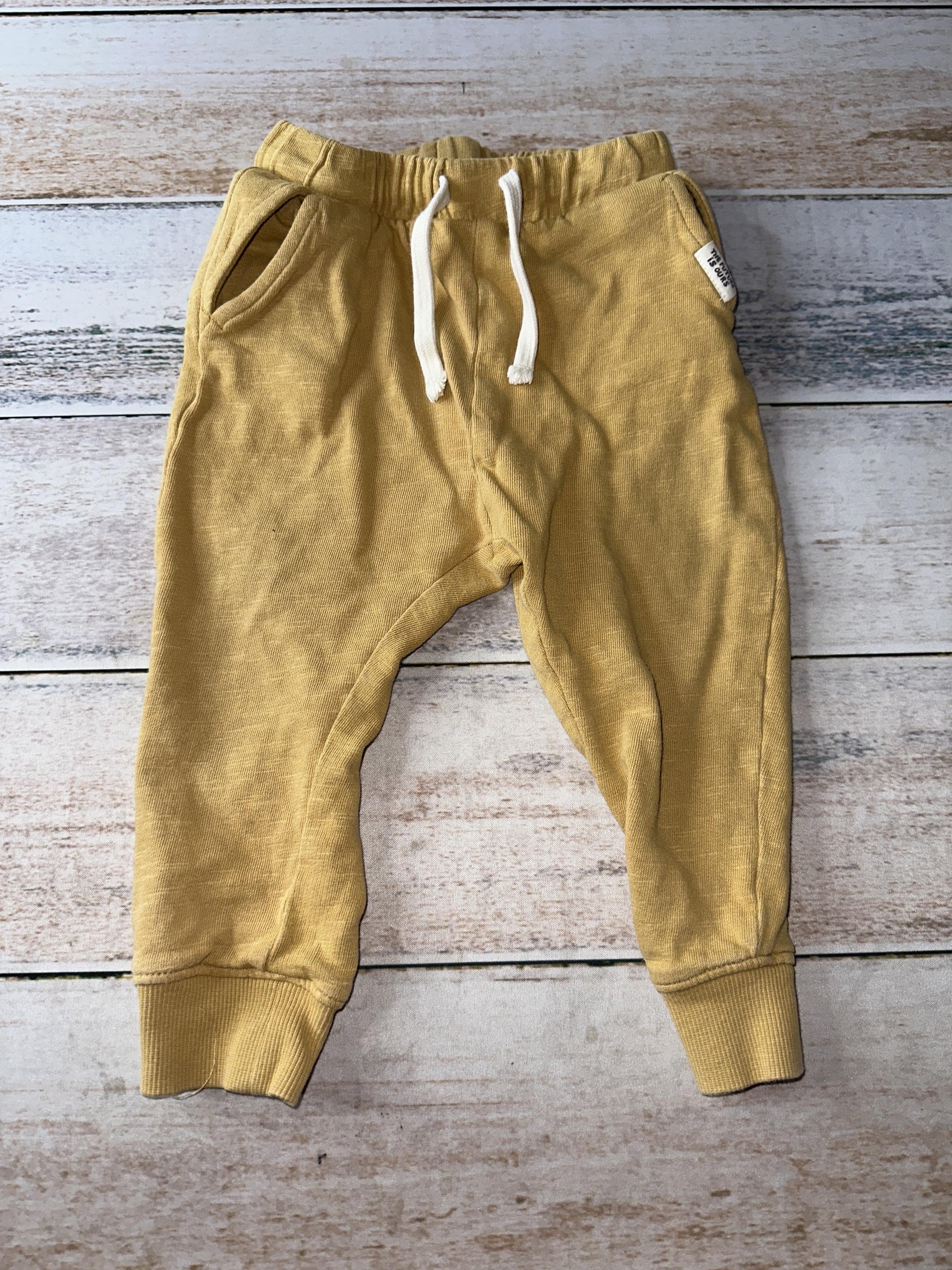 H&M Boys Mustard Pants Size: 2T Mustard