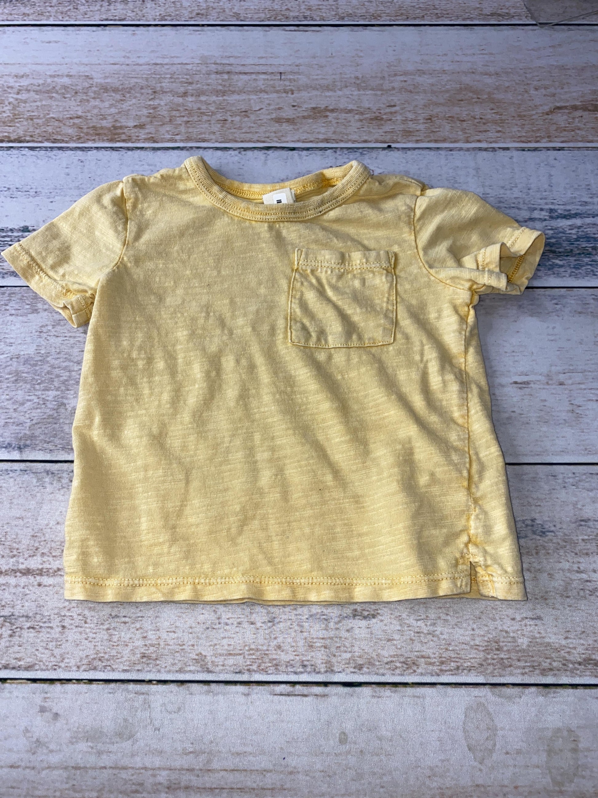 Tucker + Tate Boys Mustard T-Shirt Size: 12 months Mustard