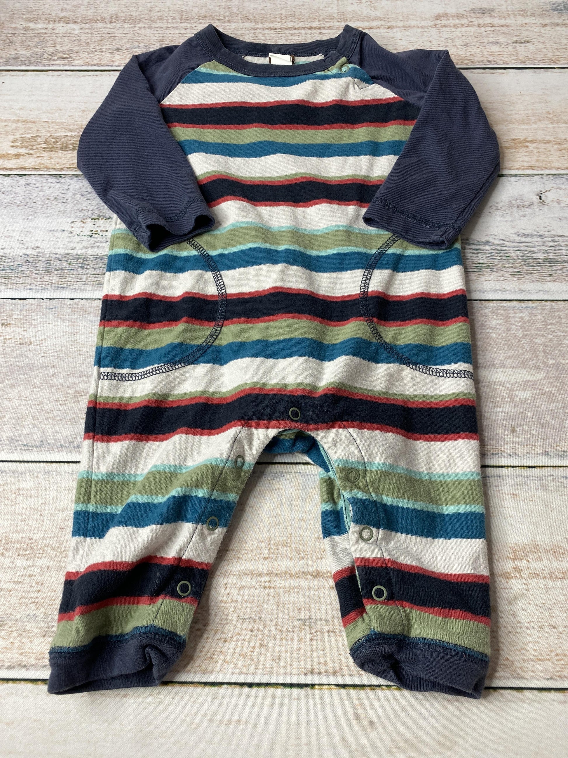 Tea Boys Navy Blue | Forest Green | Wool White | Black | Striped Long Sleeve Outfit Size: 6-9 months Navy Blue | Forest Green | Wool White | Black | Striped