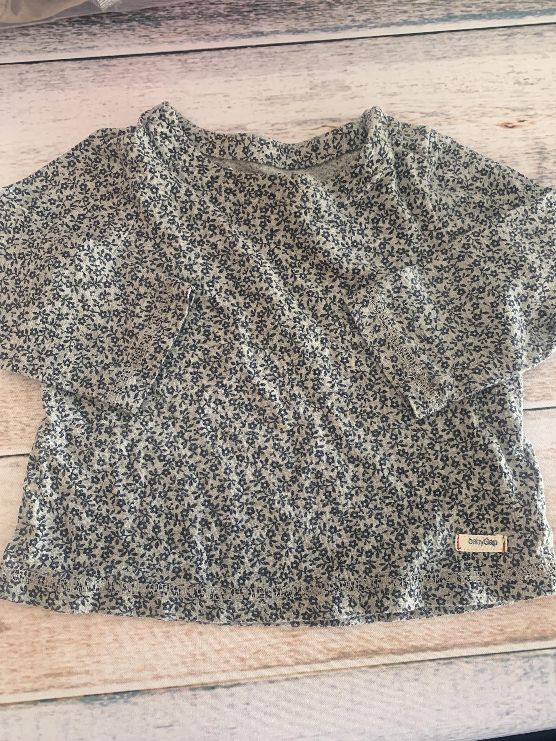 Chick Pea Girls Navy Blue | Grey | Flowers Long Sleeve Shirt Size: 6-12 months Navy Blue | Grey | Flowers