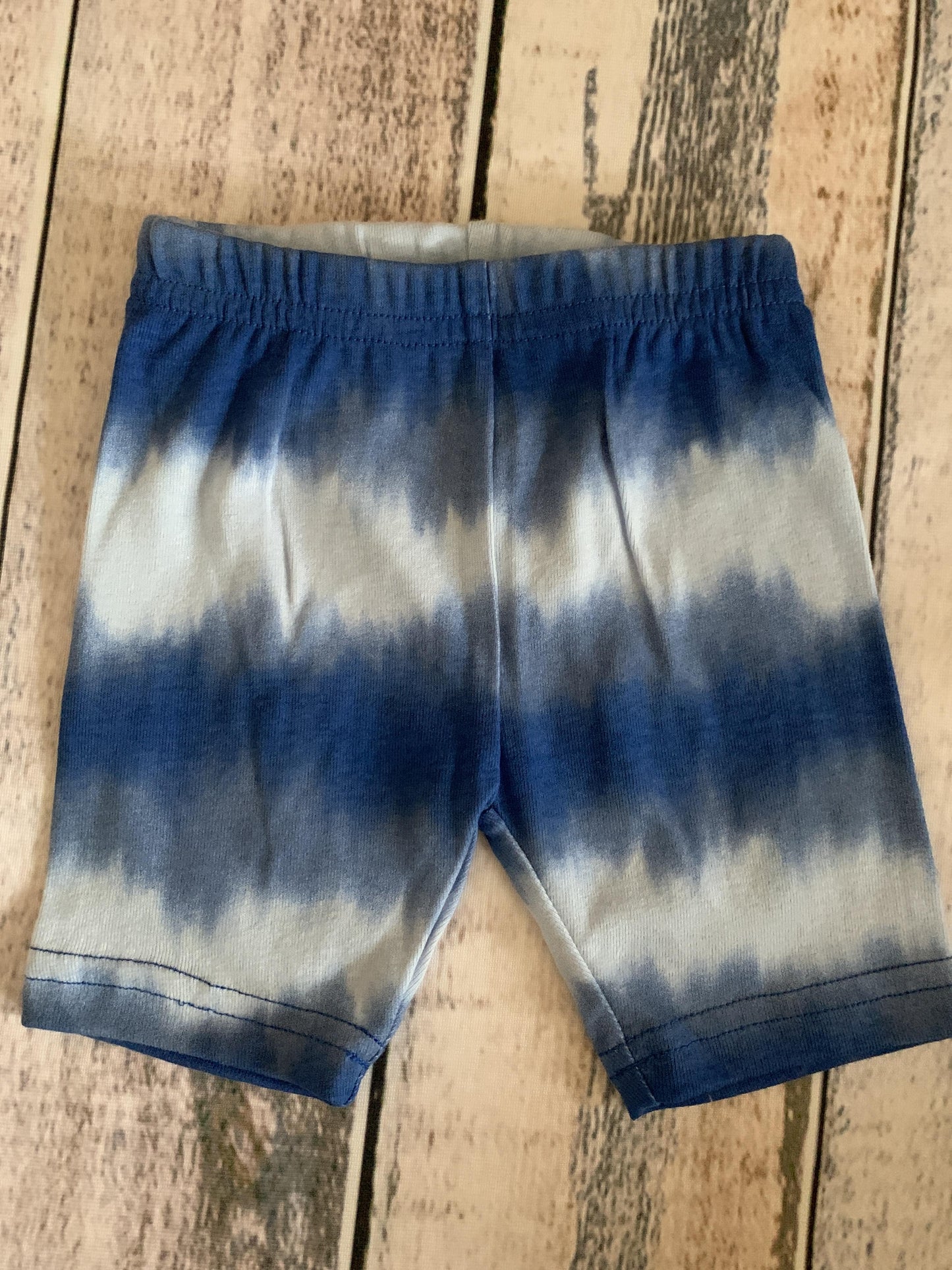 Just Born Boys Navy Blue | Light Blue | White | Tie Dye Pajamas Size: 12M Navy Blue | Light Blue | White | Tie Dye