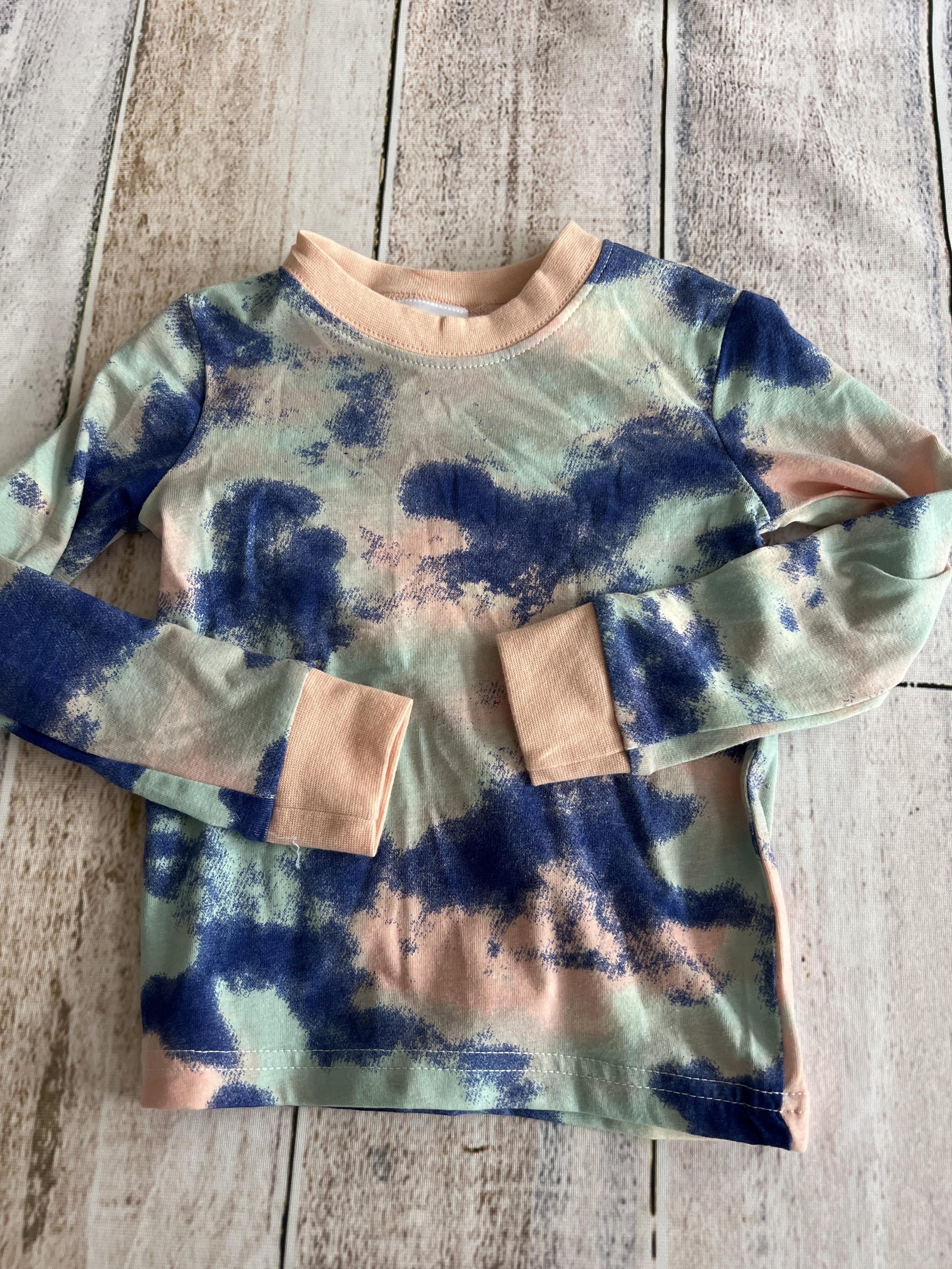Nordstrom Girls Navy Blue | pink | Tie Dye Pajamas Size: 2T Navy Blue | pink | Tie Dye