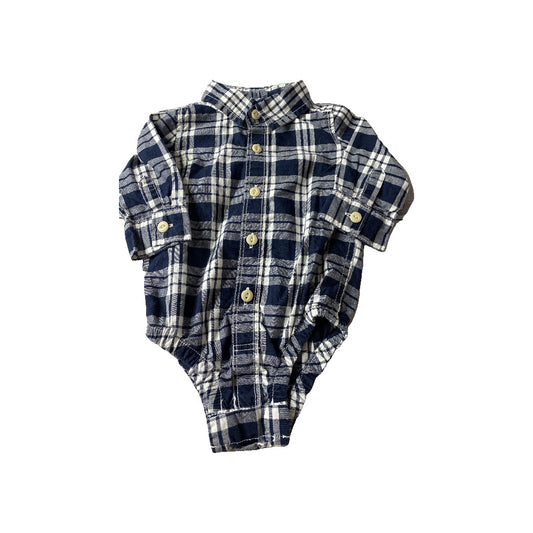 Gap Boys Navy Blue | plaid | White Button Down Short Sleeve Size: 6-Mar Navy Blue | plaid | White