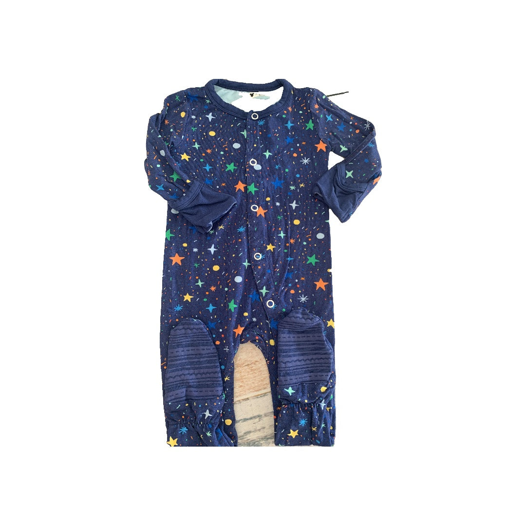 Clover Baby & Kids Unisex Navy Blue | Rainbow | Space Pajamas Size: 6-12 months Navy Blue | Rainbow | Space