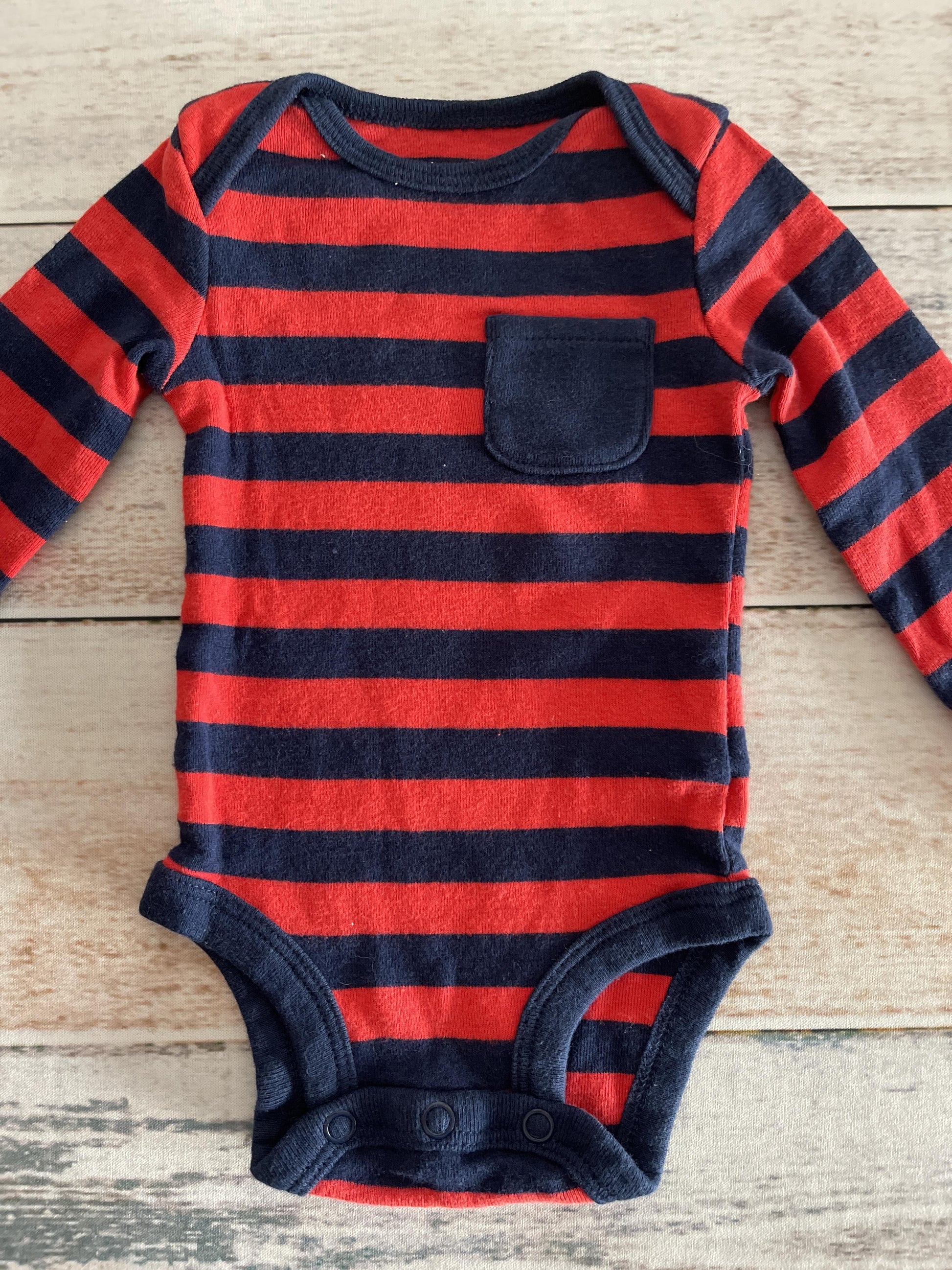 Carters Boys Navy Blue | Red | Stripe Onesie Size: Newborn Navy Blue | Red | Stripe