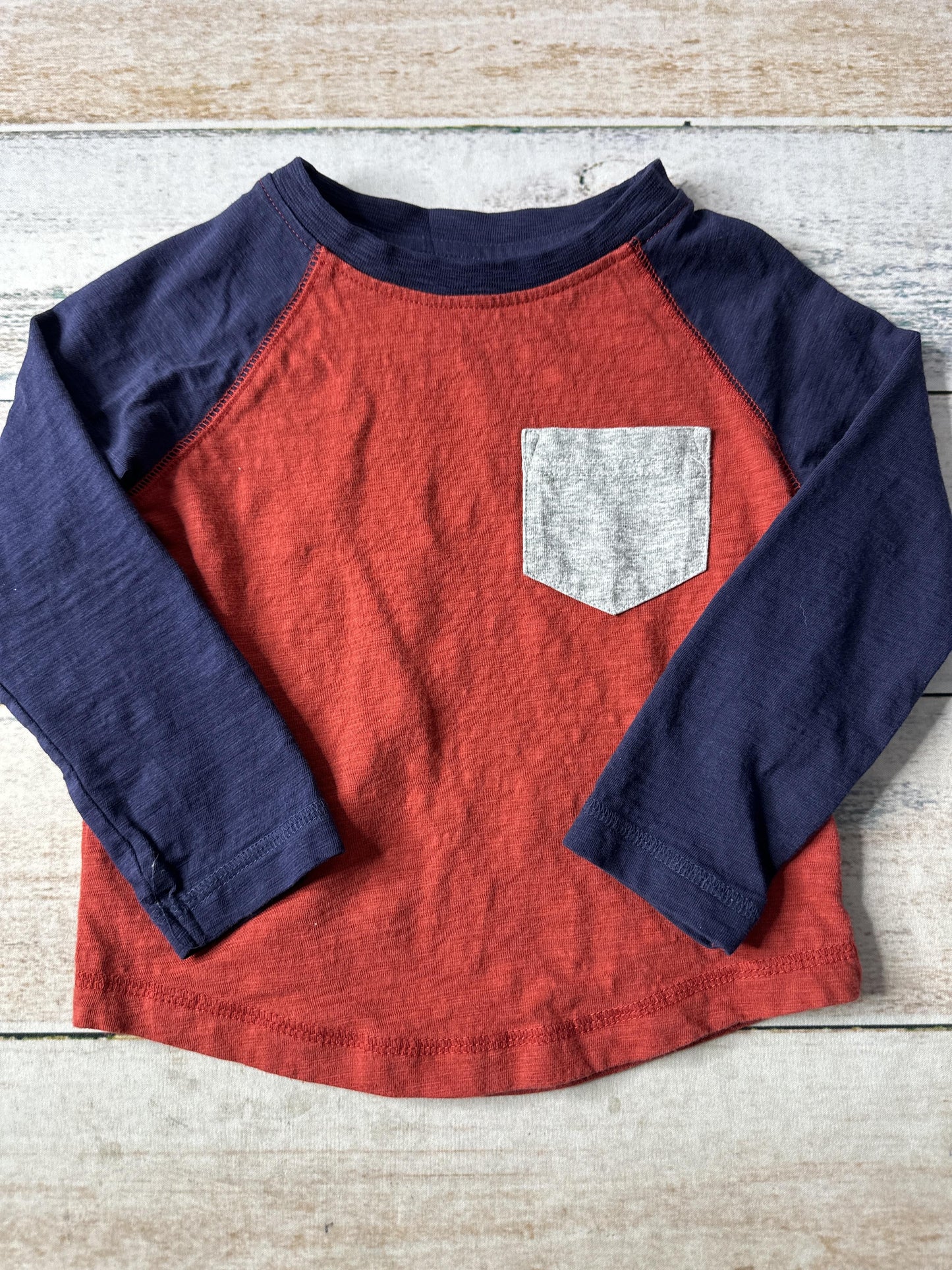 Rumi + Ryder Boys Navy Blue | Red Long Sleeve T-Shirt Size: 2T Navy Blue | Red