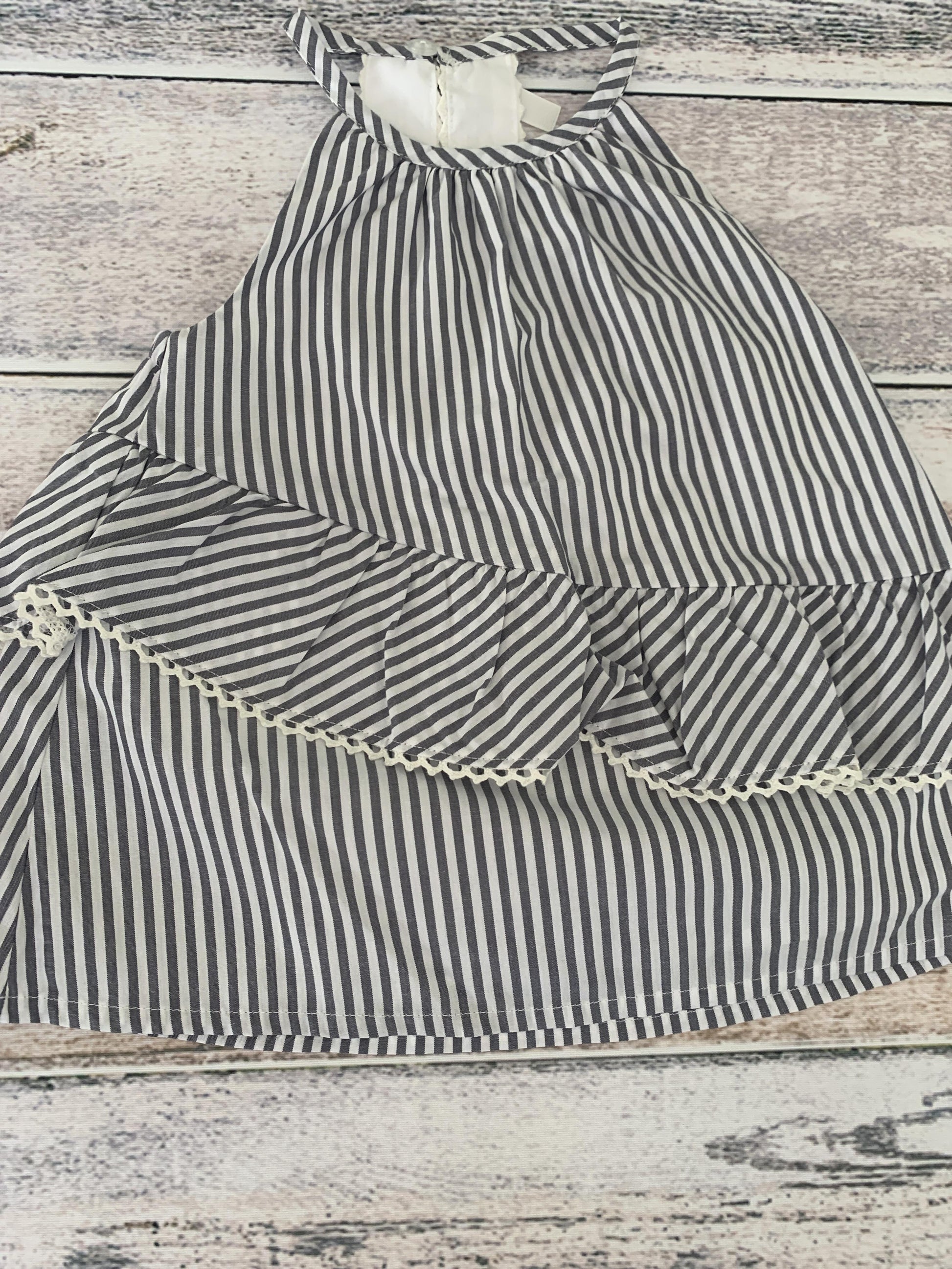 Max Studio Girls Navy Blue | White | Stripe Tank Top Size: 2T Navy Blue | White | Stripe