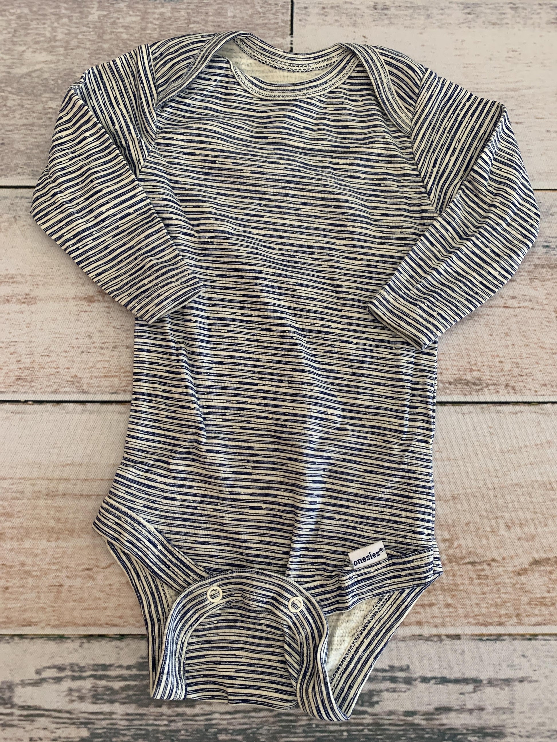 Gerber organic Boys Navy Blue | White | Stripe Onesie Size: 0-3 months Navy Blue | White | Stripe