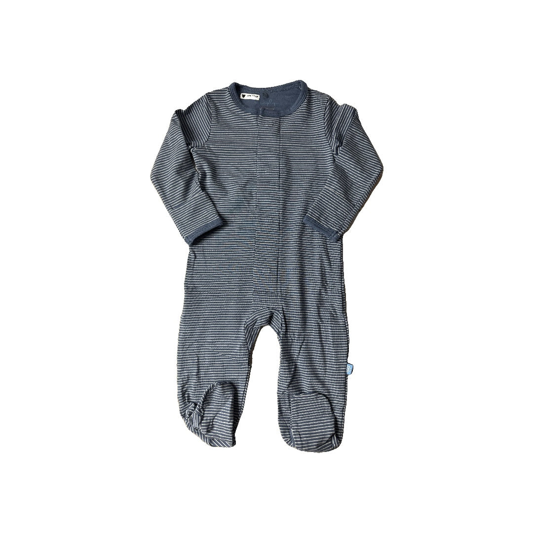 Simply Magnetic Me Boys Navy Blue | White Pajamas Size: 3-6 months Navy Blue | White