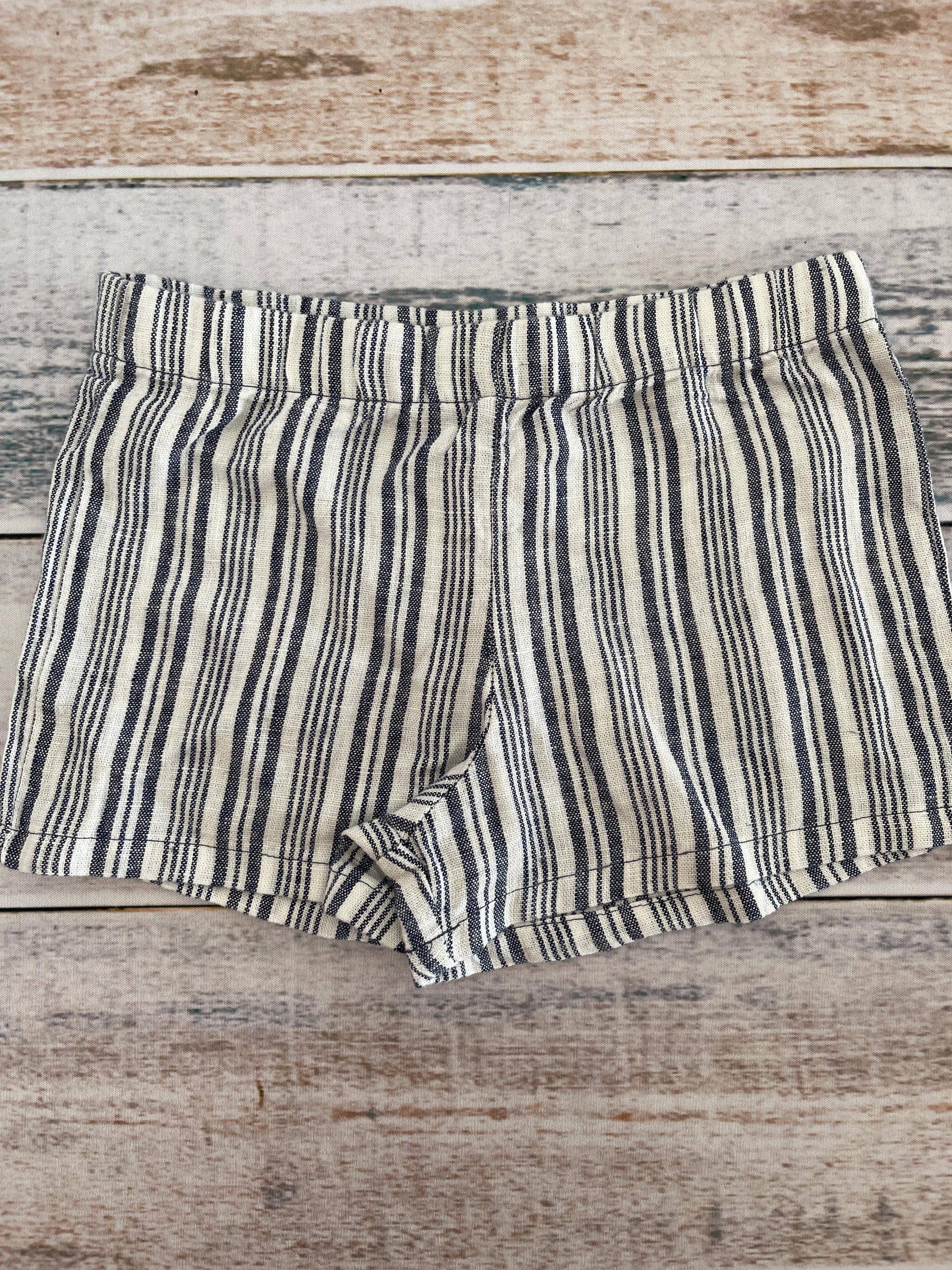 Carters Girls Navy Blue | White Shorts Size: 18-24 months Navy Blue | White