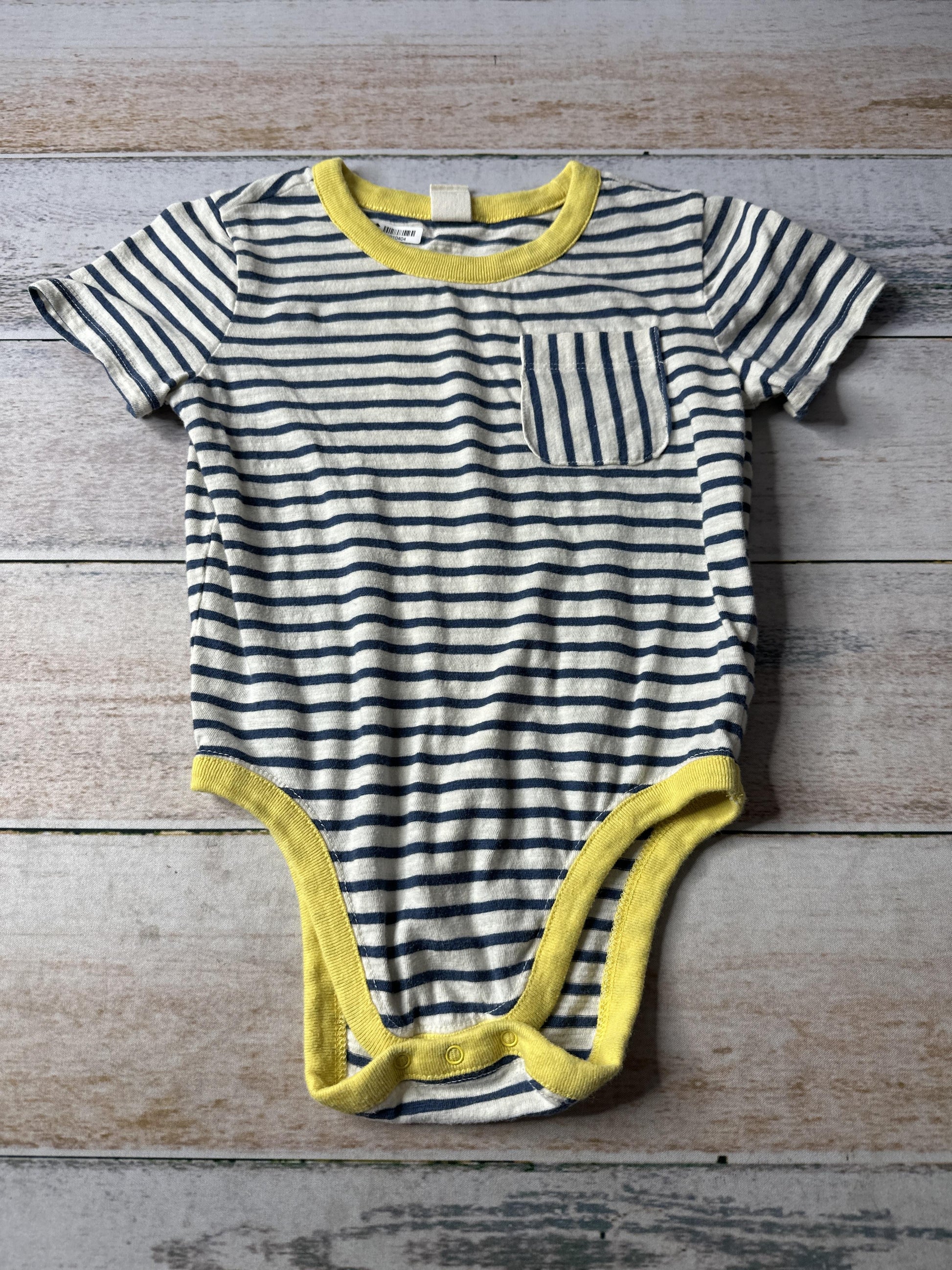 Tucker + Tate Boys Navy Blue | Yellow Onesie Size: 24 months Navy Blue | Yellow