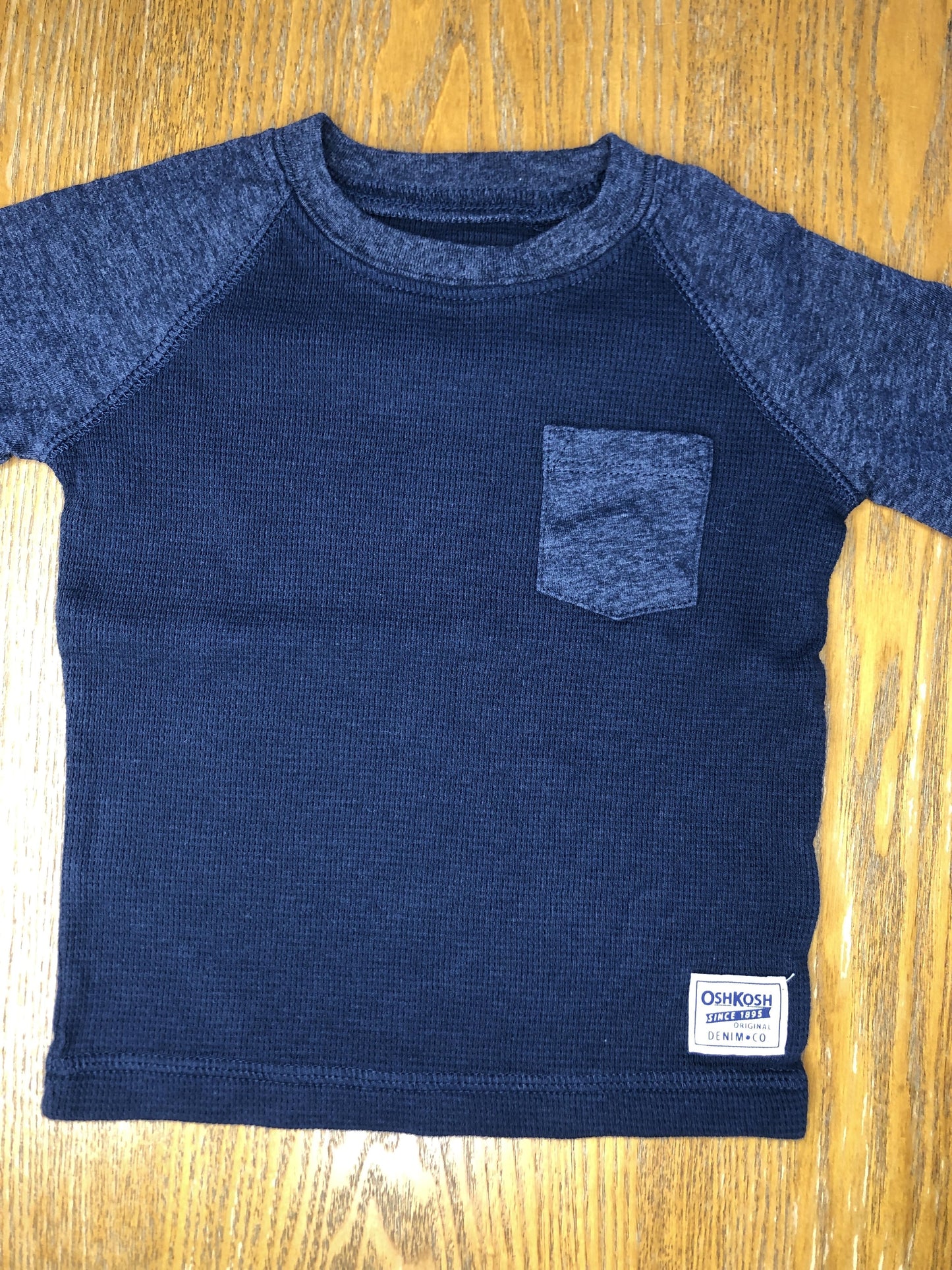 OshKosh Unisex Navy Blue Long Sleeve T-Shirt Size: 12 months Navy Blue
