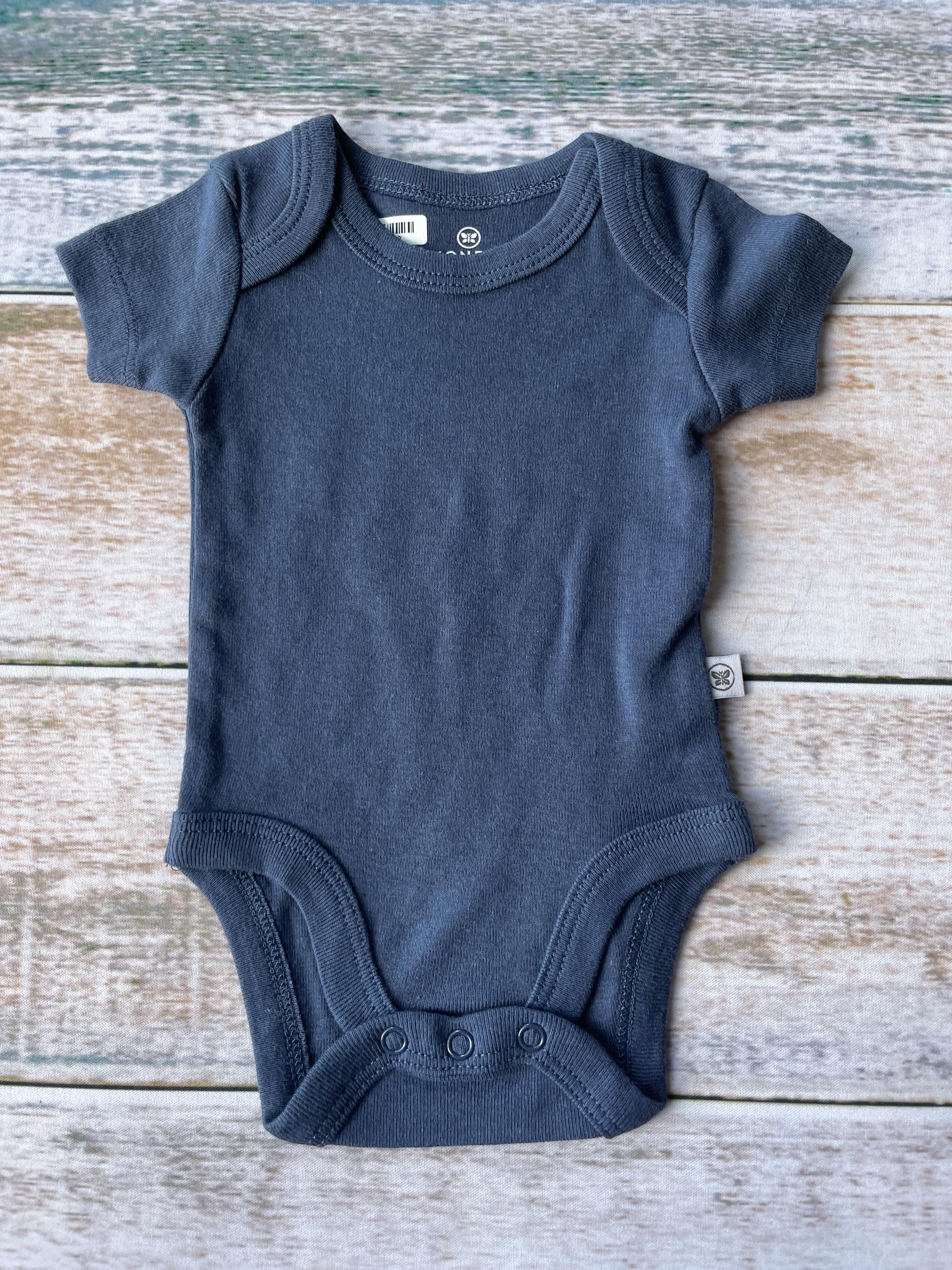 Honest Co Unisex Navy Blue Onesie Size: Preemie Navy Blue