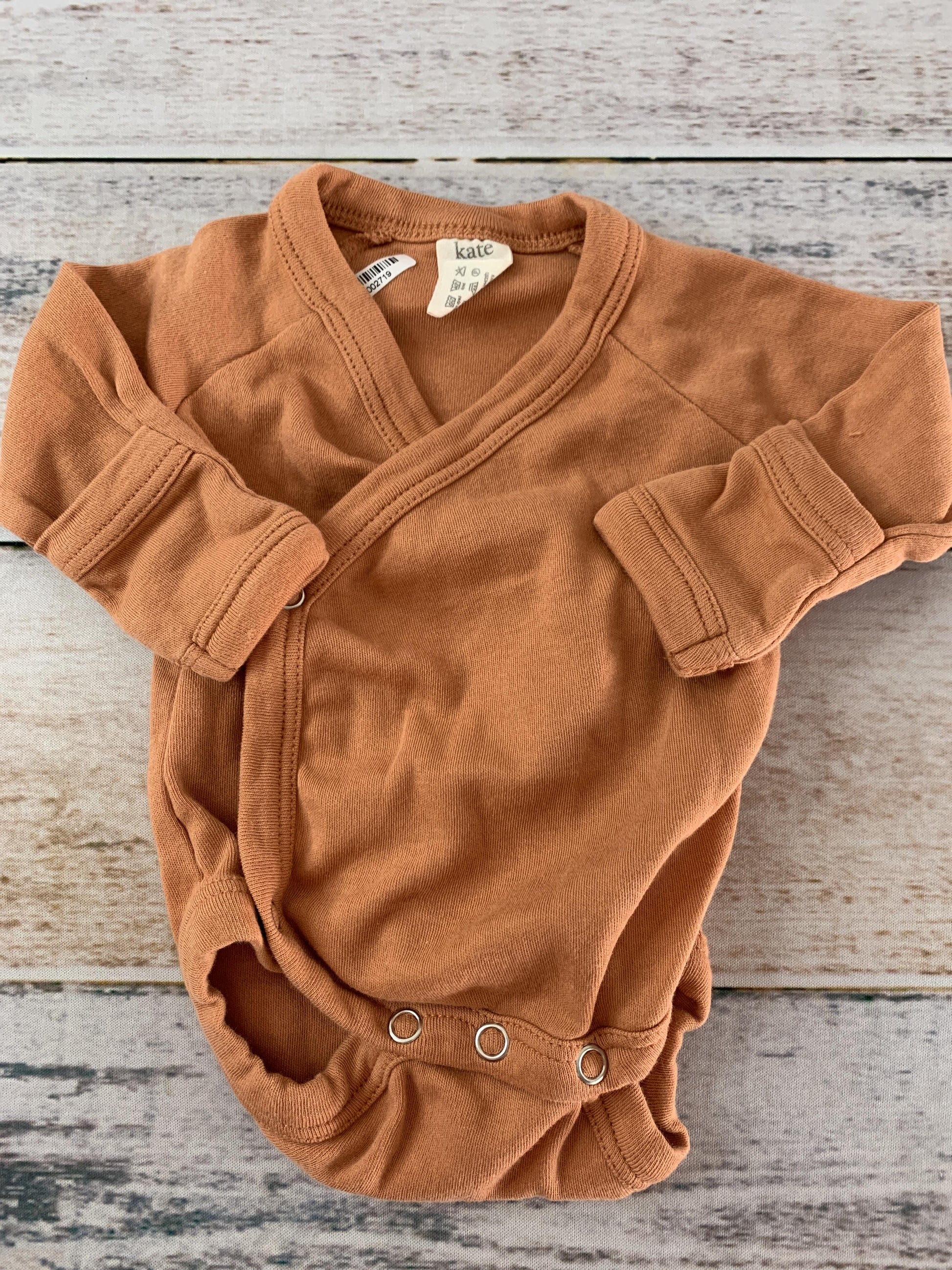 Kate Quinn Unisex Button Down Short Sleeve Size: Newborn