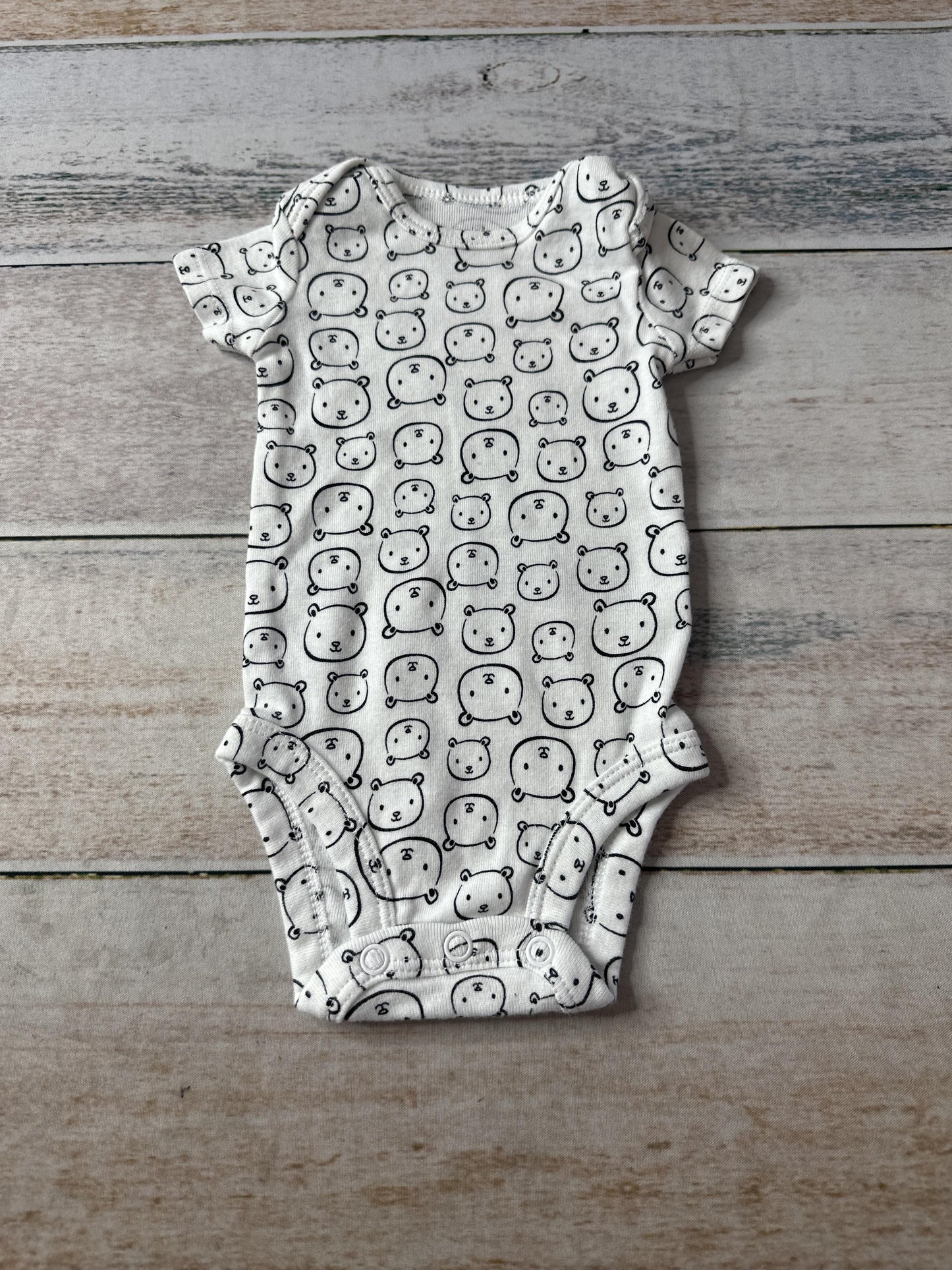 Unisex Onesie Size: Newborn