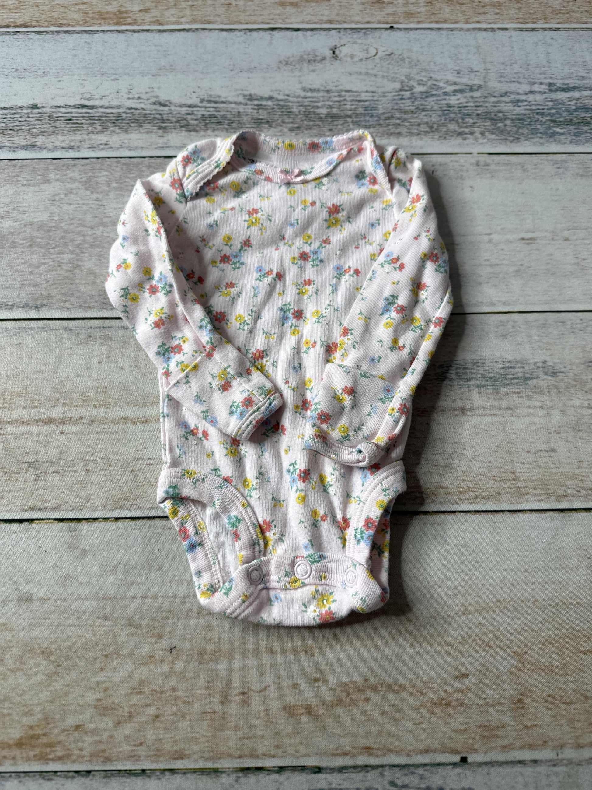 Carters Unisex Onesie Size: Newborn