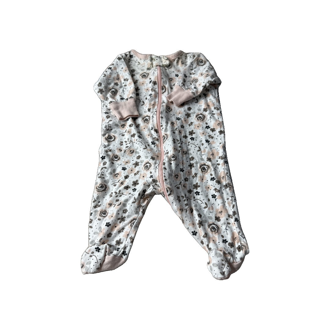 Unisex Pajamas Size: Newborn