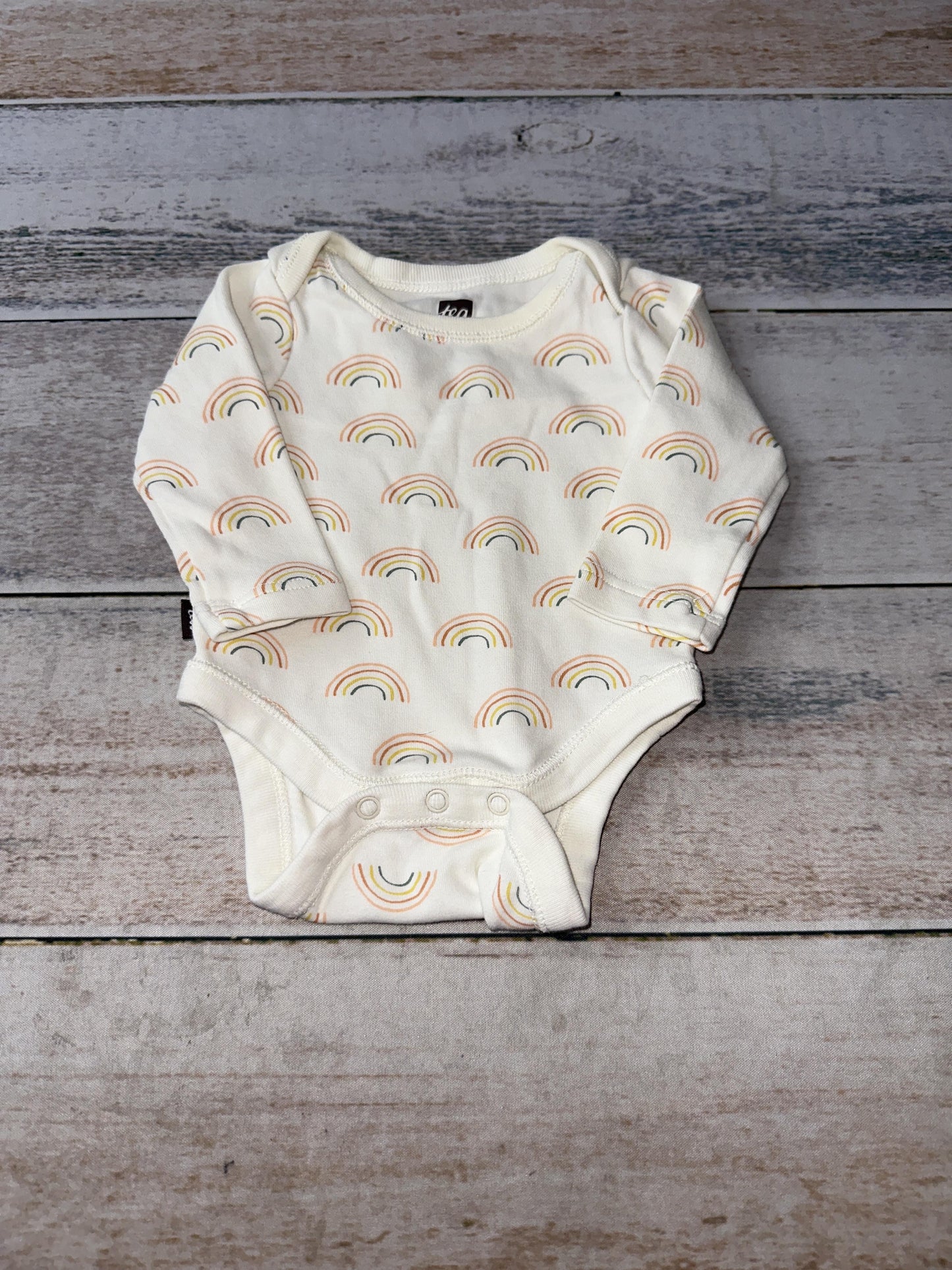 Unisex Onesie Size: Newborn