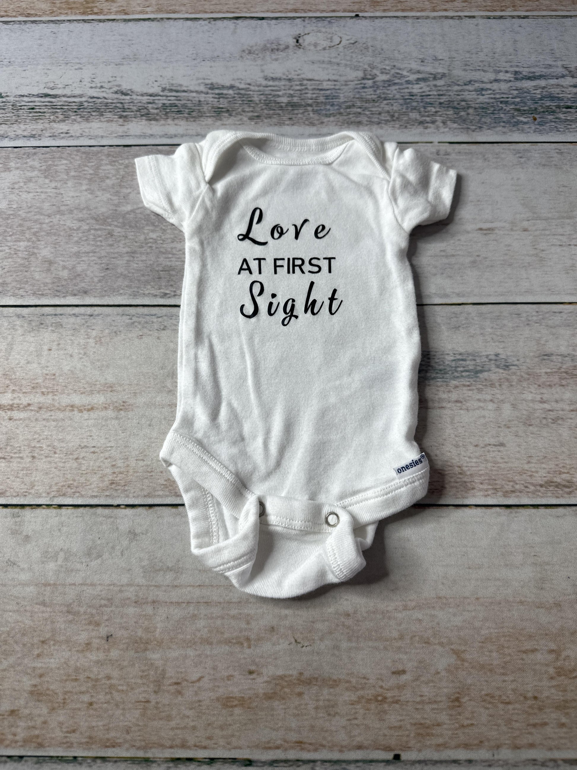 Gerber orgs Unisex Onesie Size: Newborn