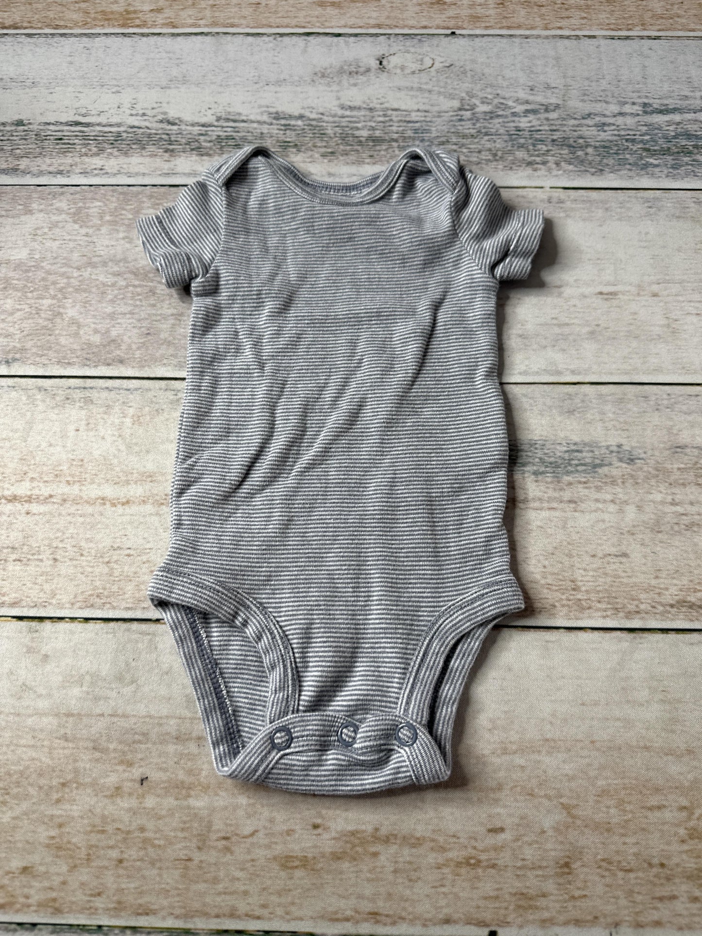 Carters Unisex Onesie Size: Newborn