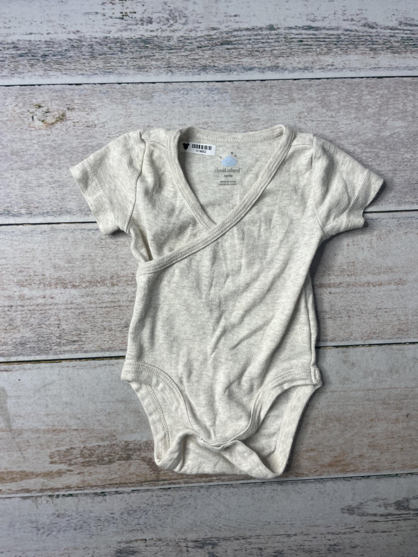 Cloud Island Unisex Onesie Size: Newborn