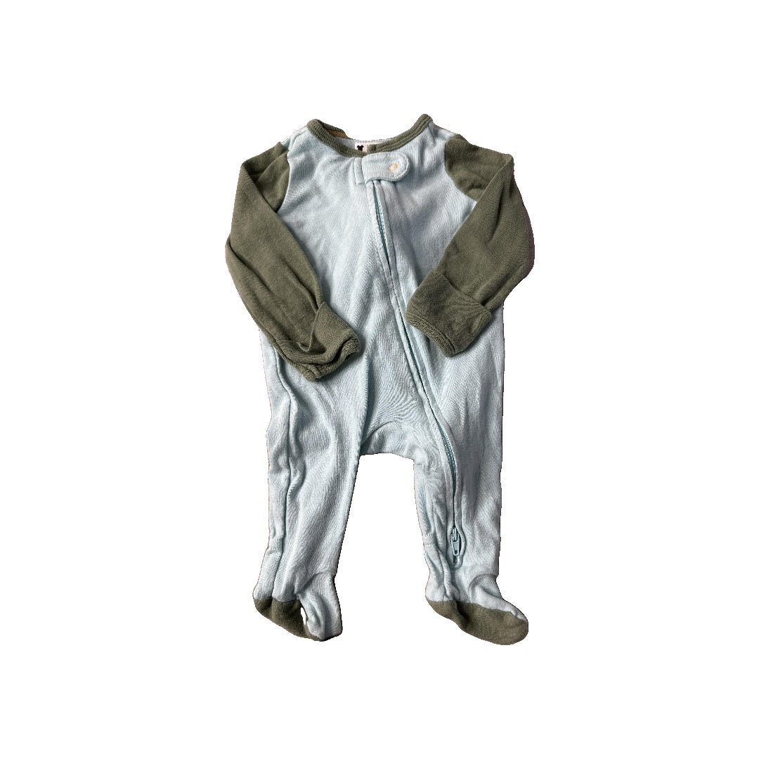 Unisex Pajamas Size: Newborn
