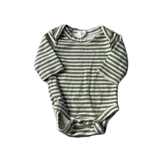 Colored Organics Unisex Onesie Size: Newborn